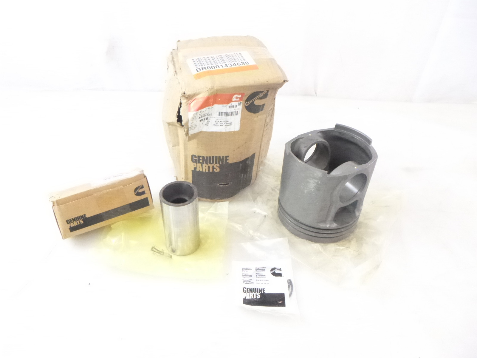 OEM Genuine Cummins 4955235 Engine Piston Kit For KTA19 QSK19 Engines OEM Genuine Cummins 4955235 Engine Piston Kit For KTA19 QSK19 Engines
