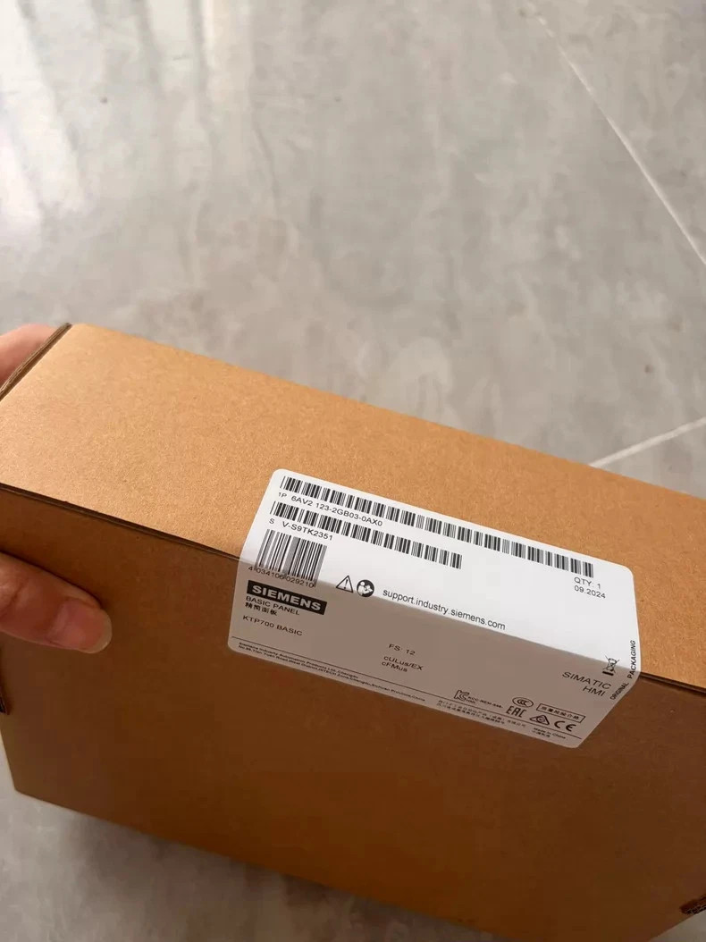 1PC Brand NEW SIEMENS SIMATIC HMI 6AV2123-2GB03-0AX0 KTP 700 Basic PN Panel