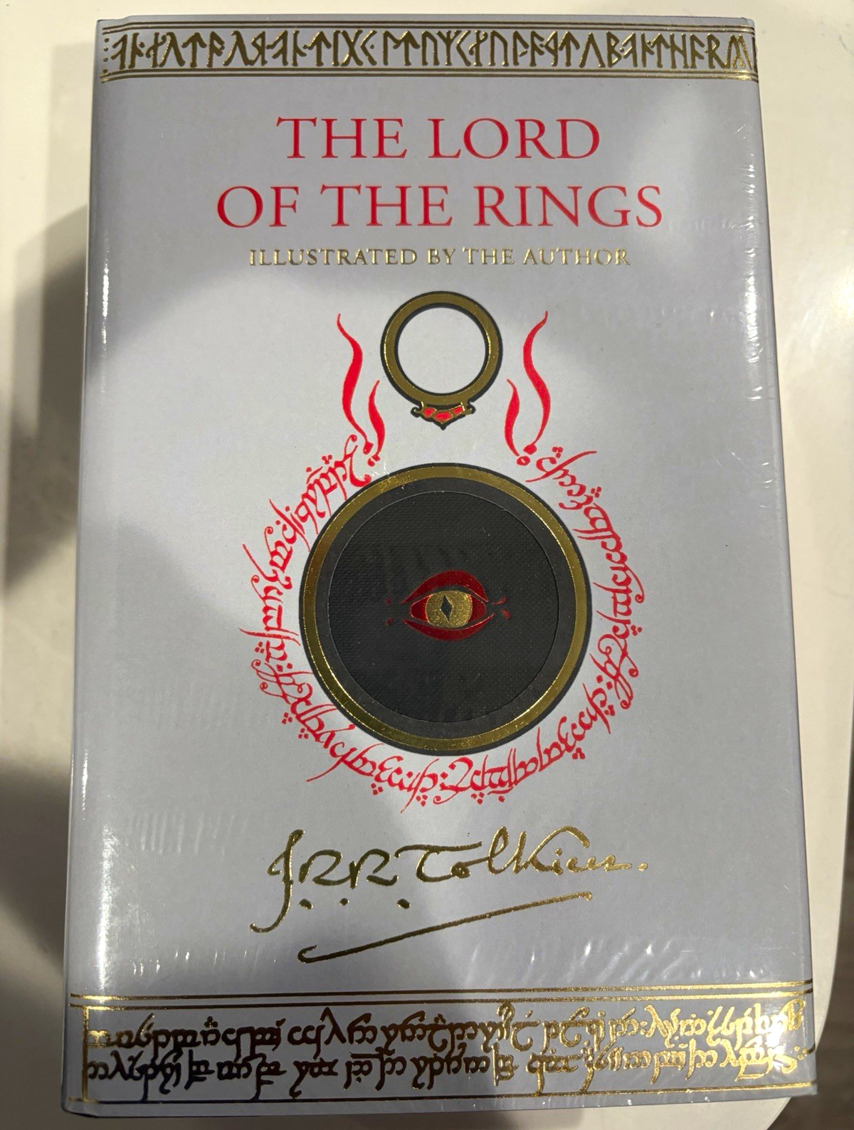 J.R.R. Tolkien The Lord of the Rings Illustrated Hardcover w/ Dust Jacket J.R.R. Tolkien The Lord of the Rings Illustrated Hardcover w/ Dust Jacket