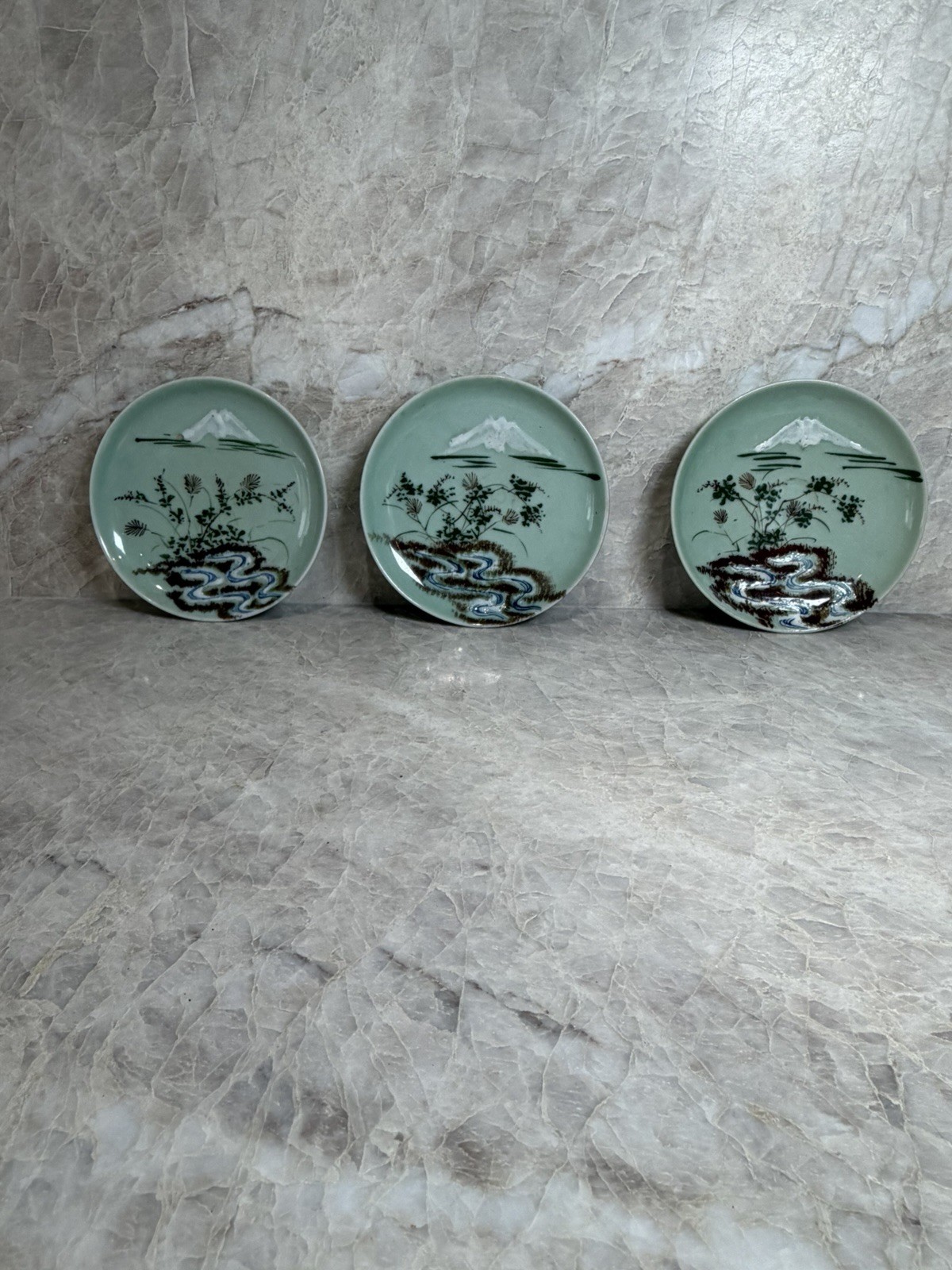 Antique Japanese Nabeshima Celadon Mt Fuji Plates Set of 3 Offers Welcome