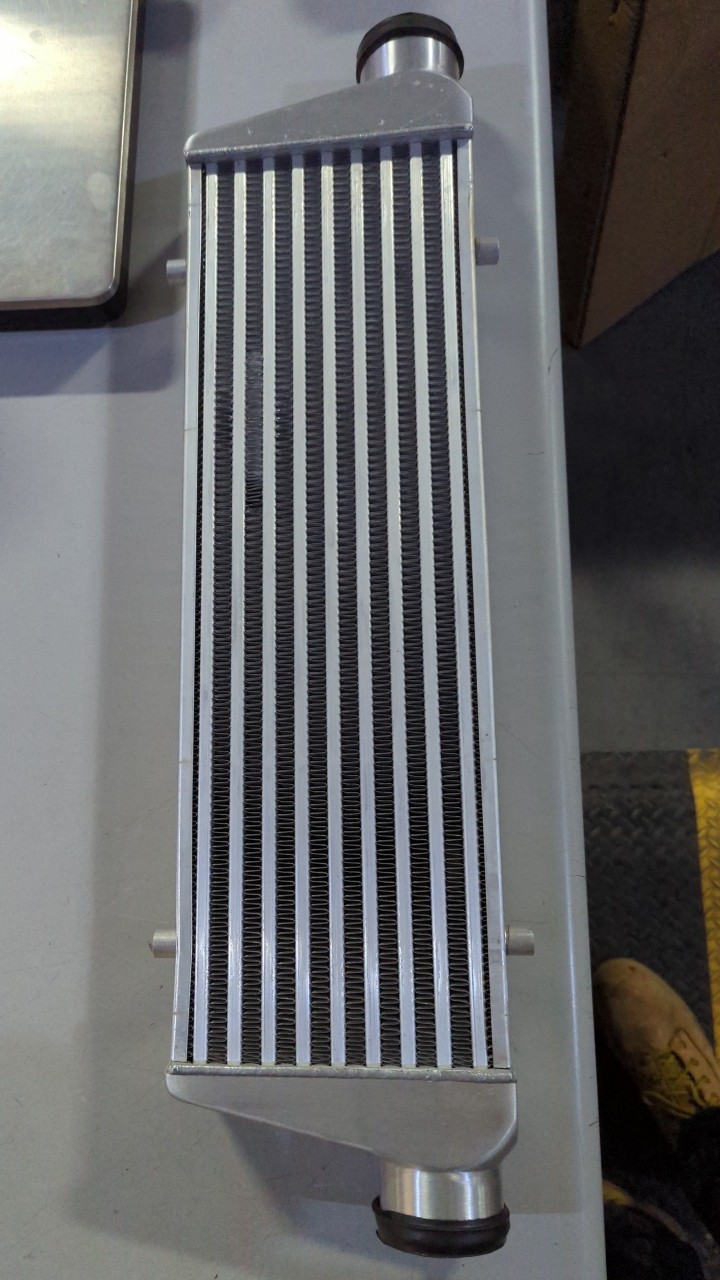 Mishimoto Universal Aluminum Front Mount Intercooler Silver Turbo FMIC