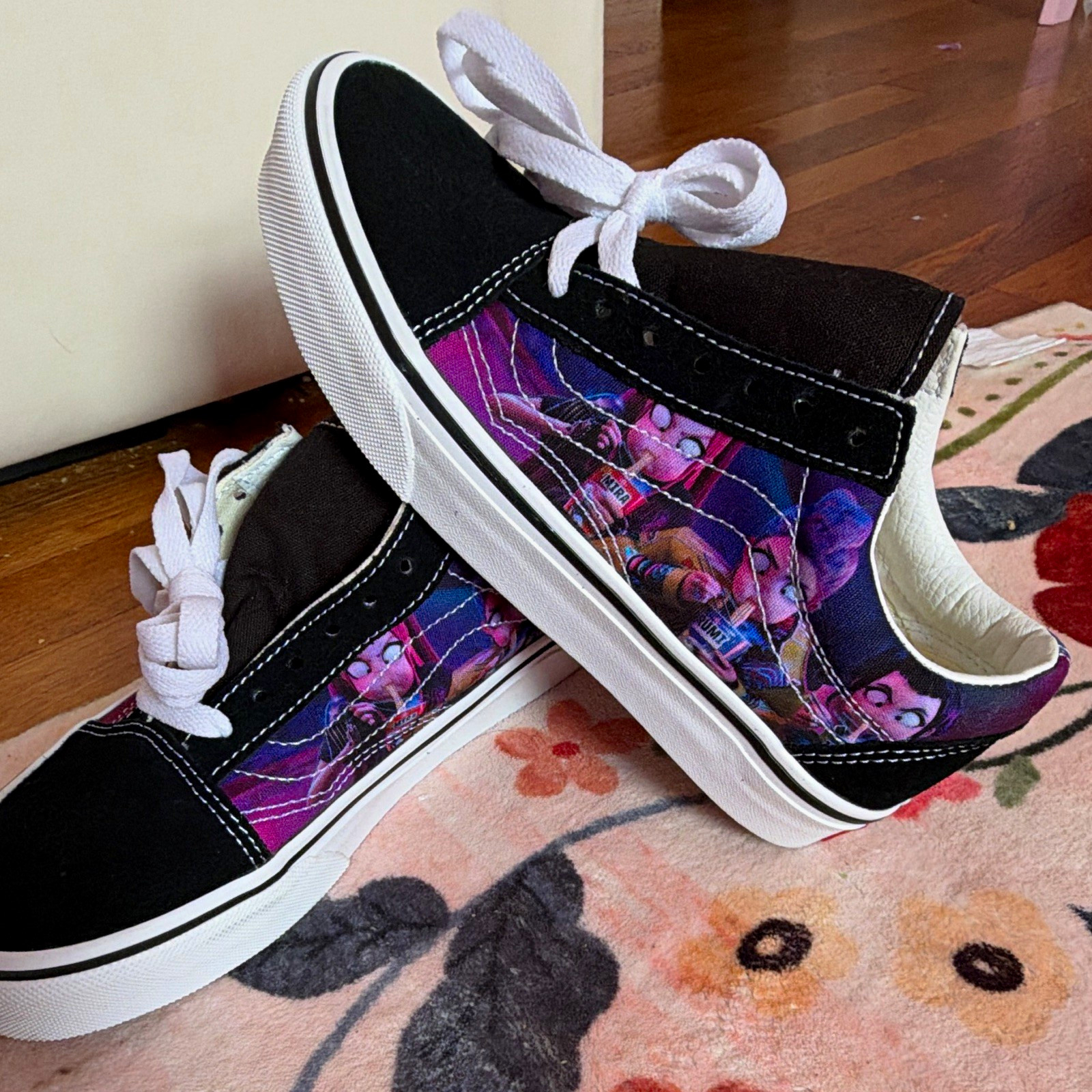 VANS x Kpop Demon Hunters Pokémon Kids Low Top Lace Up Canvas Sneaker US 4 VANS x Kpop Demon Hunters Pokémon Kids Low Top Lace Up Canvas Sneaker US 4