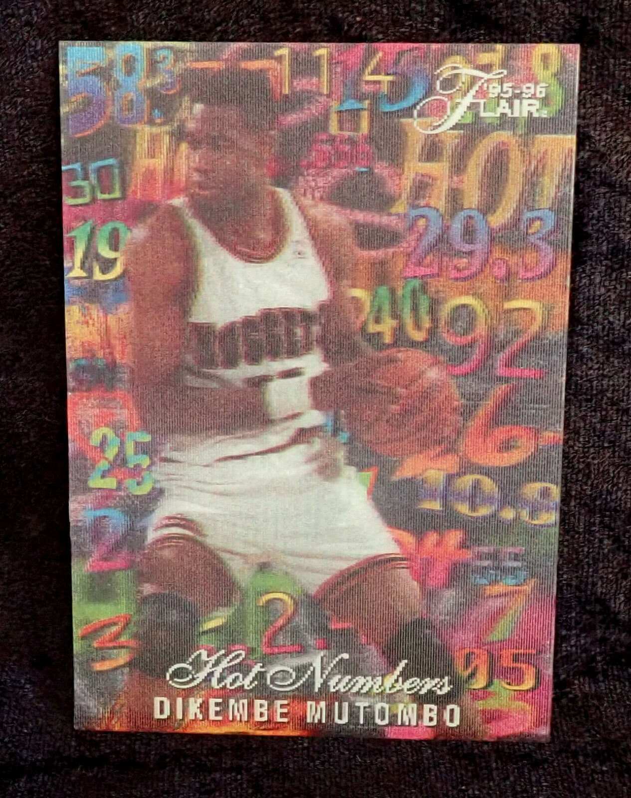 1995-96 Flair Hot Numbers Dikembe Mutombo 9 Lenticular 3D SSP Insert Nuggets Min