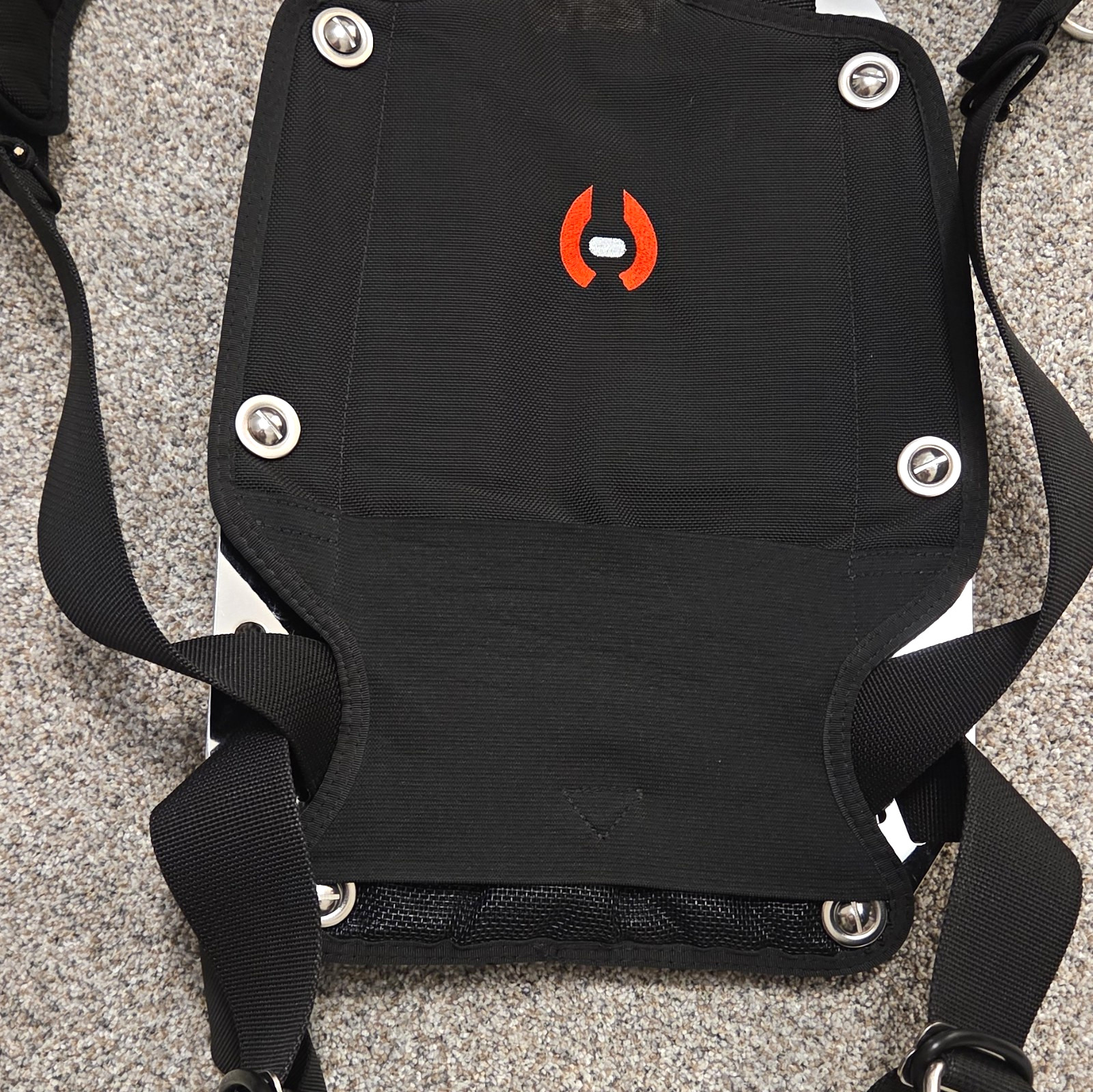 Hollis Solo Harness with Hollis Stainless Doubles backplate. Hollis Solo Harness with Hollis Stainless Doubles backplate.