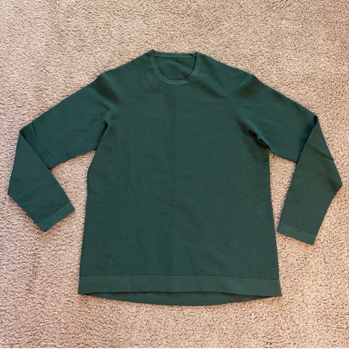 Lululemon Mens Textured Knit Crewneck sweater dark Green size large (est) Lululemon Mens Textured Knit Crewneck sweater dark Green size large (est)