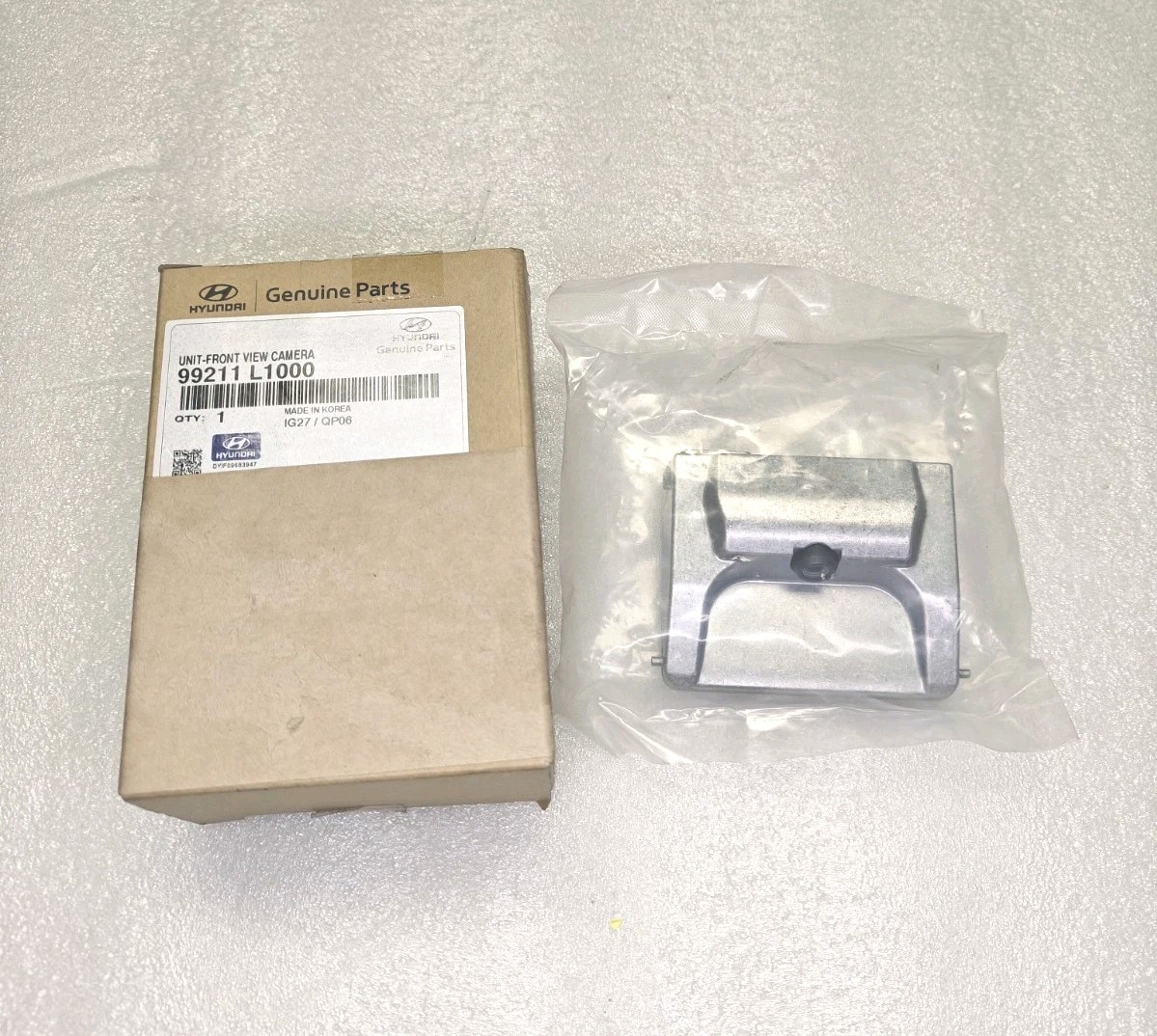 New OEM 20-23 Hyundai Sonata Front View Lane Assist Camera # 99211-L1000 New OEM 20-23 Hyundai Sonata Front View Lane Assist Camera # 99211-L1000