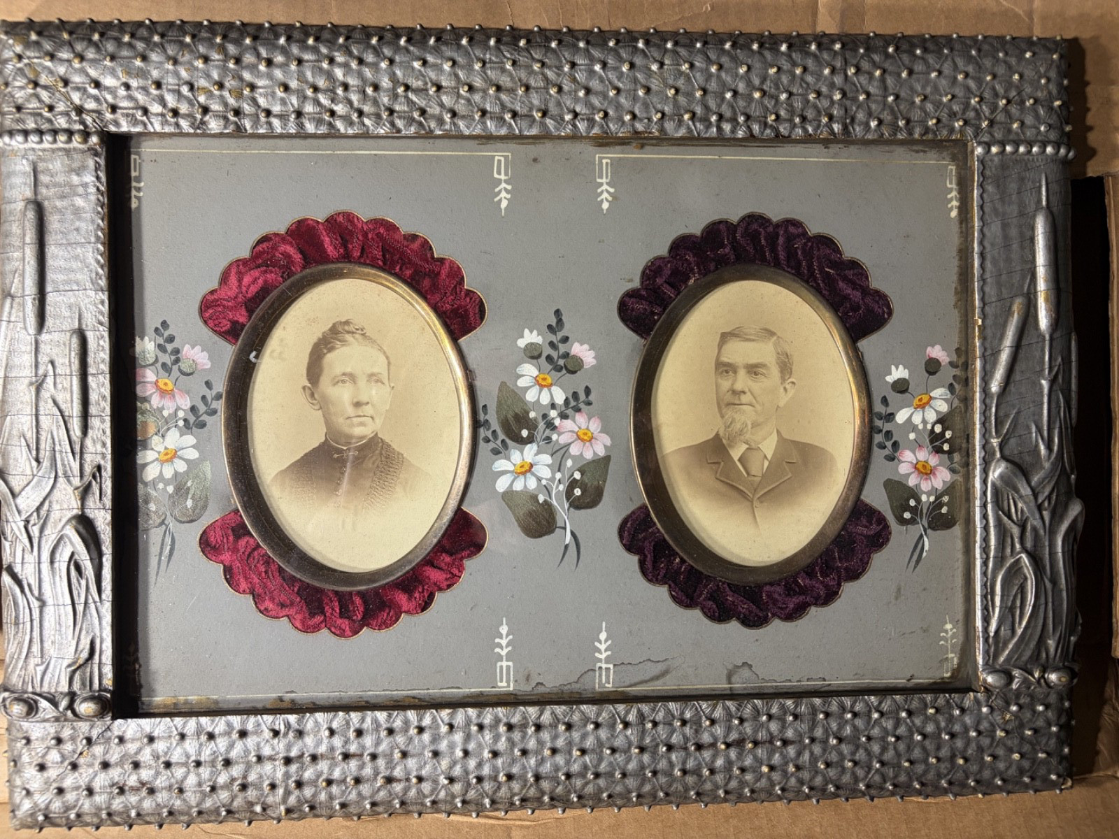 Antique 19th c. late 1800's Victorian Tramp Art Frame w/ Photos Antique 19th c. late 1800's Victorian Tramp Art Frame w/ Photos