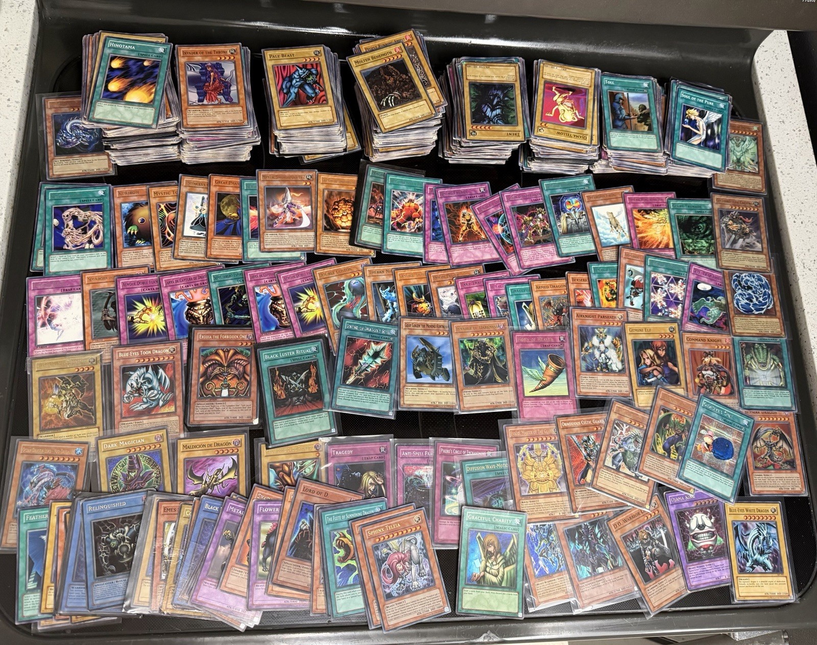 YuGiOh Vintage Card Lot - Too. Blue Eyes SRL, Other Holos . MP-DMG 700+ Cards YuGiOh Vintage Card Lot - Too. Blue Eyes SRL, Other Holos . MP-DMG 700+ Cards