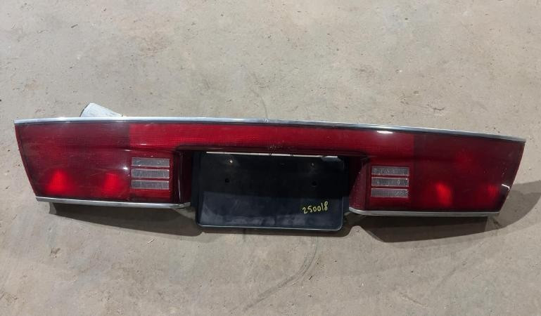 2001-2005 Buick Century Rear Center Tail Light Assembly OEM with Warranty