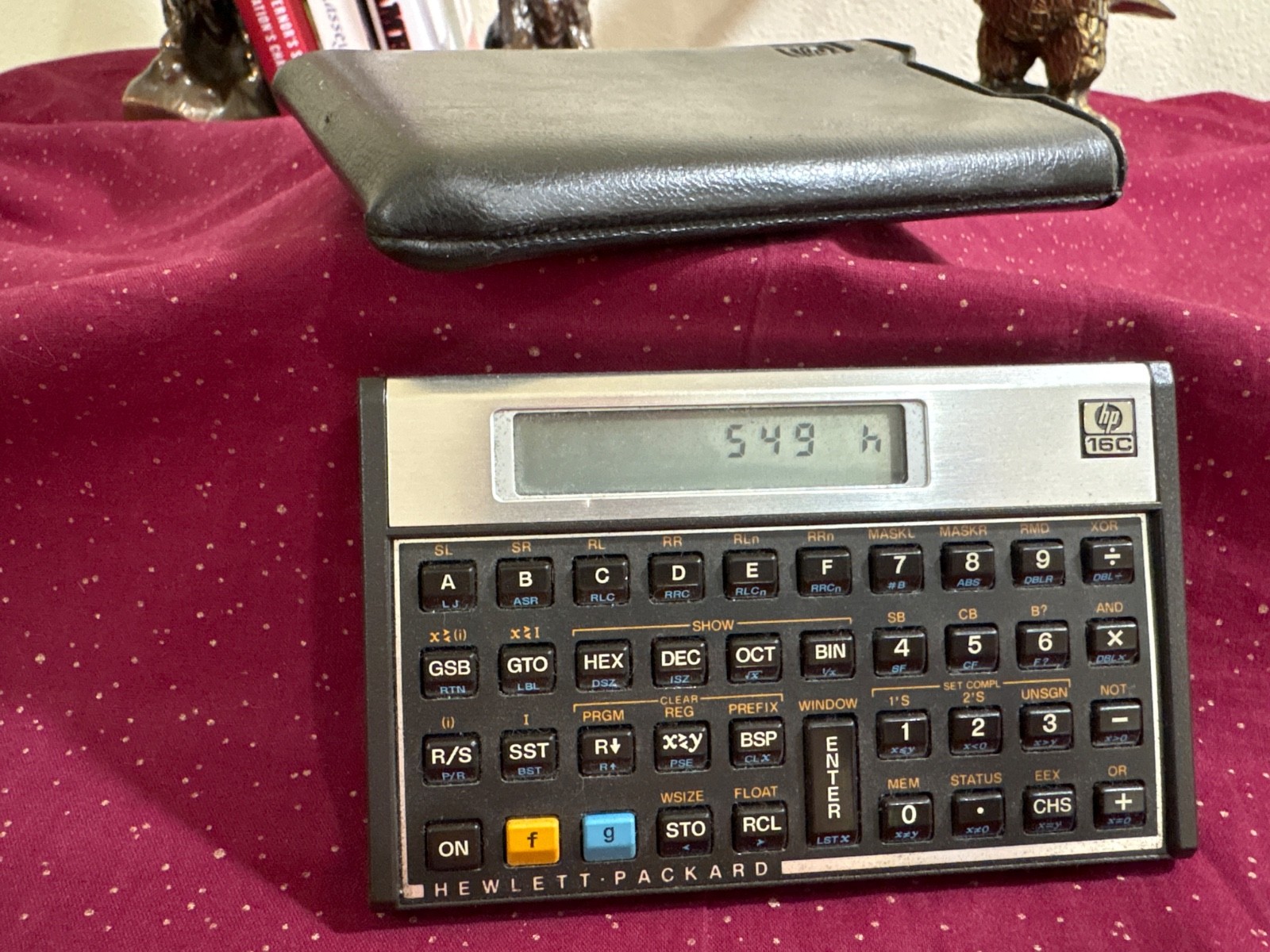 Hewlett-Packard HP-16C Computer Programmer\'s Calculator+Pouch+New Batteries A+ Hewlett-Packard HP-16C Computer Programmer\'s Calculator+Pouch+New Batteries A+