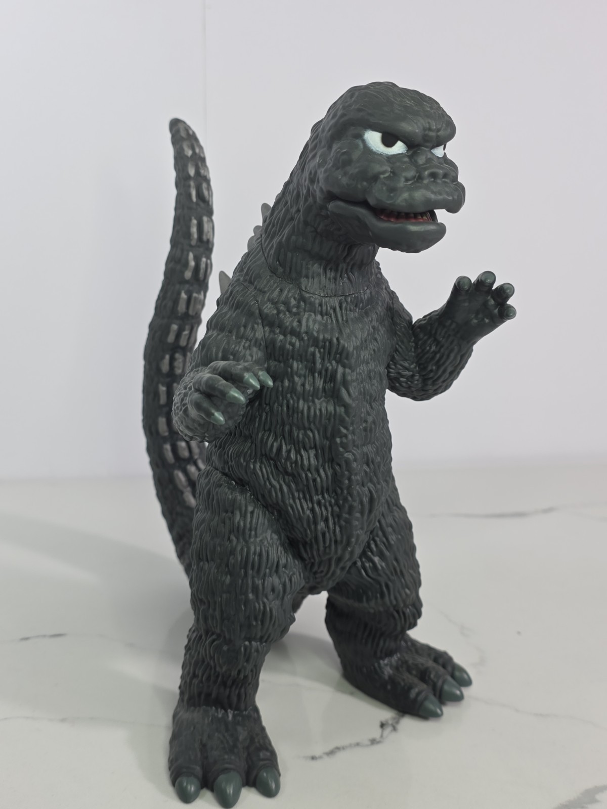Diamond Select Godzilla Classic 1974 Vinyl Figure Bank 10\ Diamond Select Godzilla Classic 1974 Vinyl Figure Bank 10\