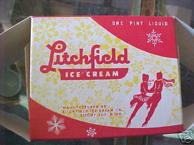 Q Vintage Litchfield Minnesota Ice Cream Container pint size looks like butter