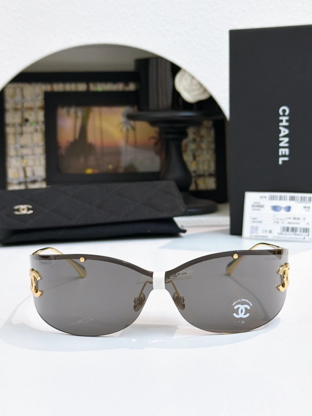 CHANEL A71787 Coco Beach Shield Sunglasses Women Gray Lens CC Logo Shades CHANEL A71787 Coco Beach Shield Sunglasses Women Gray Lens CC Logo Shades