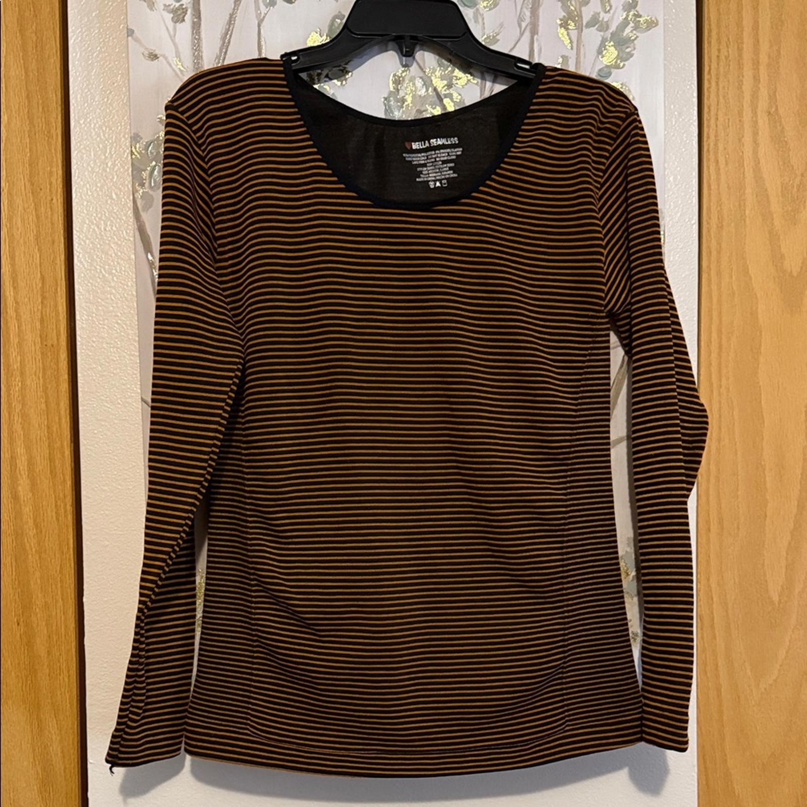 Bella Seamless Black and Brown Striped Long Sleeve Top Bella Seamless Black and Brown Striped Long Sleeve Top