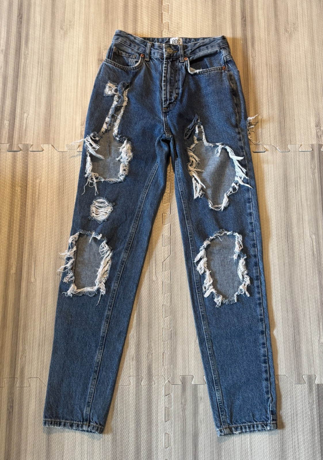 Urban Outfitters BDG Women\'s Distressed Mom High Rise Jeans Urban Outfitters BDG Women\'s Distressed Mom High Rise Jeans