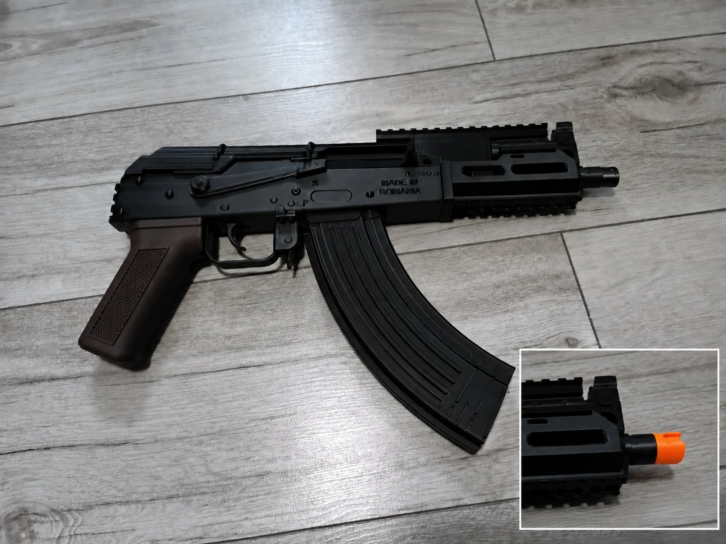 Replica Mini Draco 1:1 Scale Submachine Prop Gun For Fantast & Cosplay Replica Mini Draco 1:1 Scale Submachine Prop Gun For Fantast & Cosplay