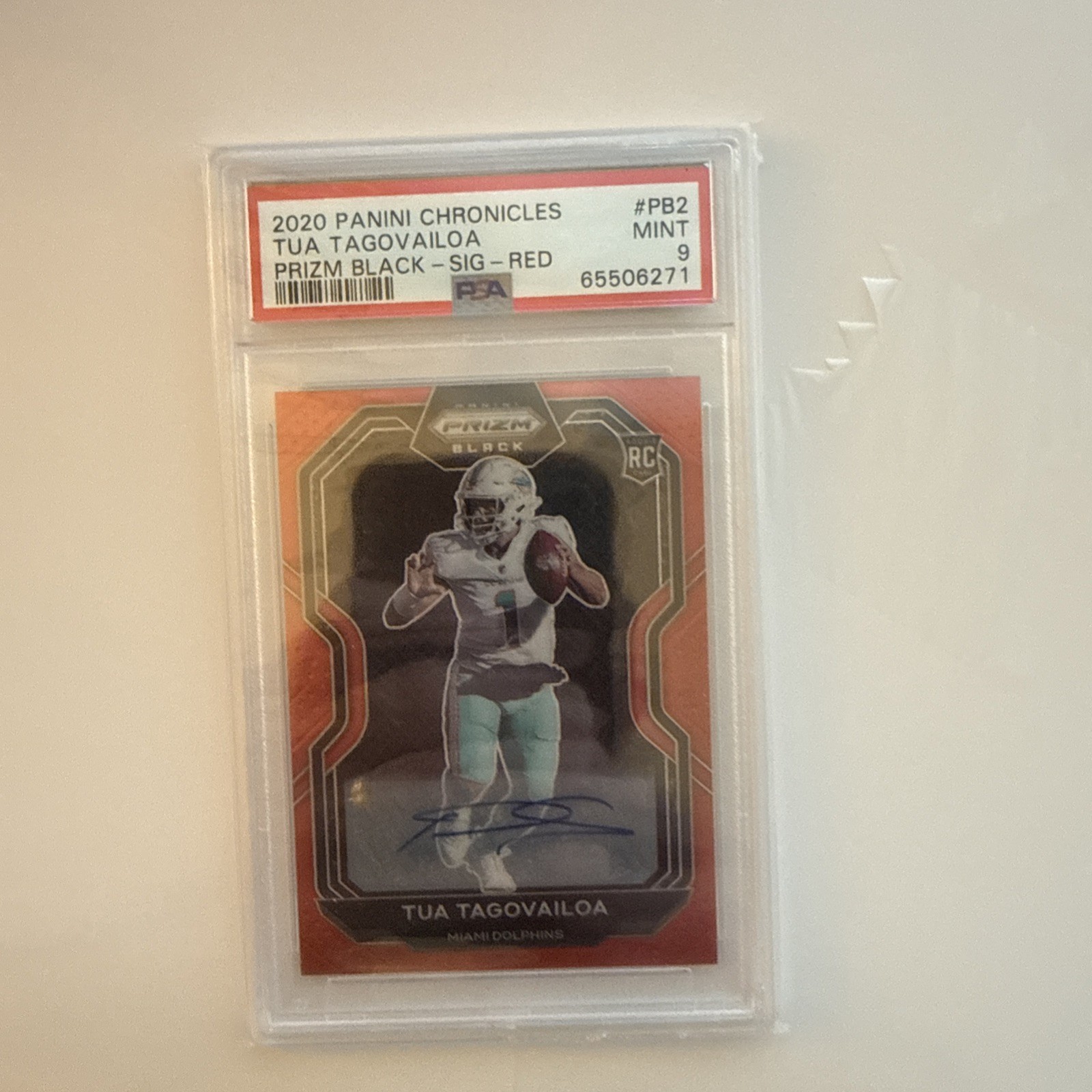 2020 Panini Chronicles - Prizm Black Tua Tagovailoa #PB-2 Red Signatures /99