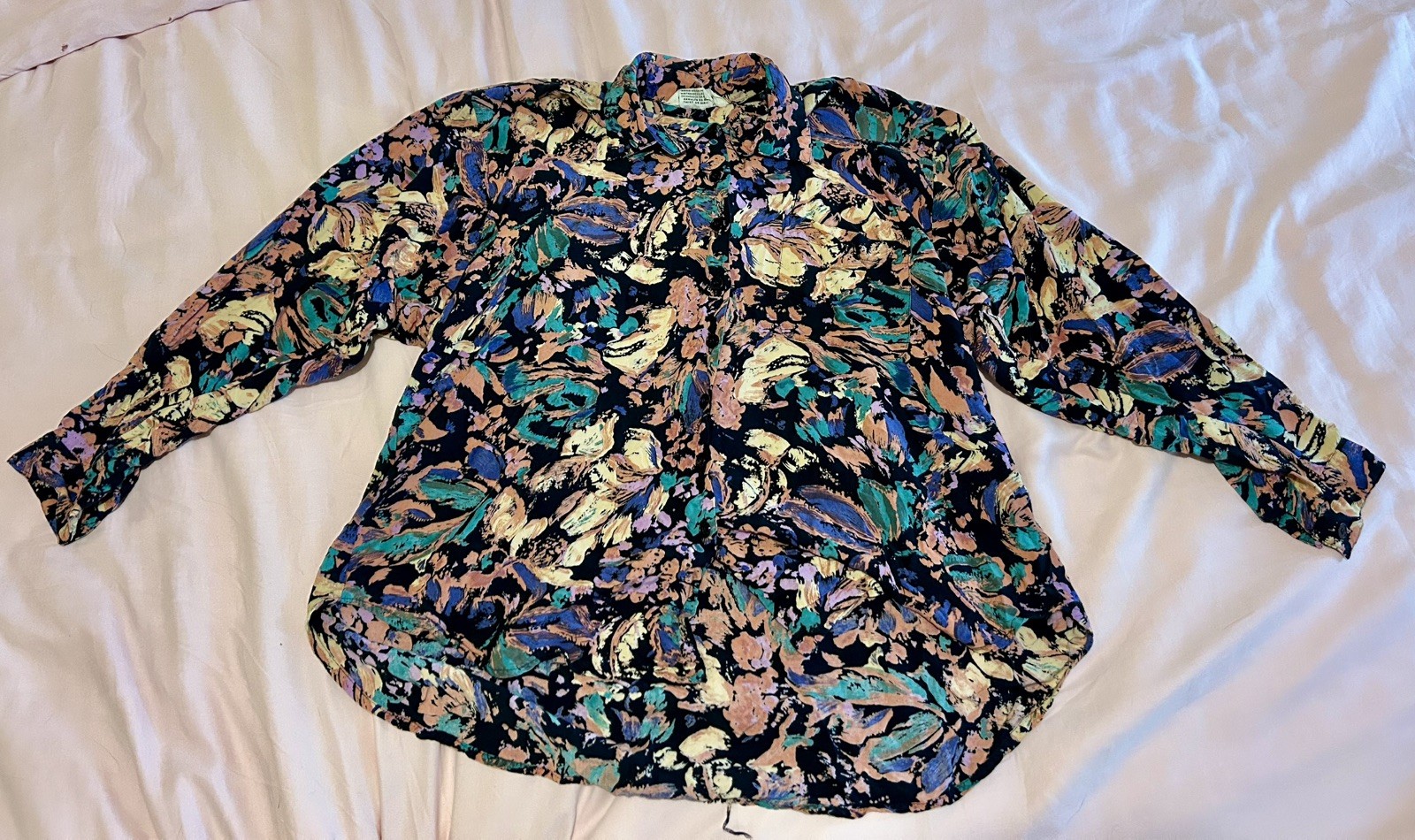 Vintage STAR brand Floral Pattern 80’s/90’s Women’s 3/4 Sleeve Blouse Vintage STAR brand Floral Pattern 80’s/90’s Women’s 3/4 Sleeve Blouse