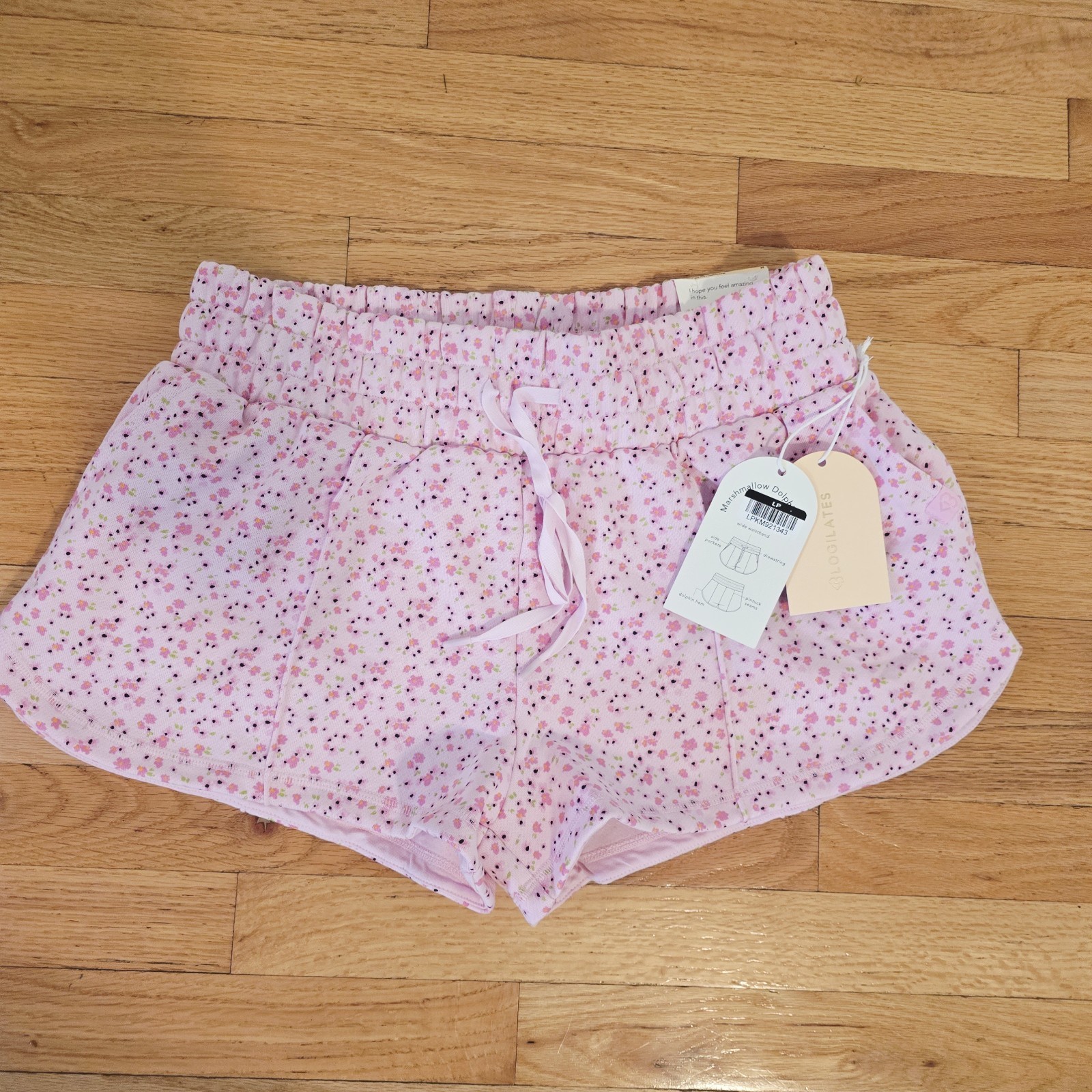 Blogilates Women Mommy & Me Marshmallow Dolphin Shorts Pink Floral Size Medium Blogilates Women Mommy & Me Marshmallow Dolphin Shorts Pink Floral Size Medium