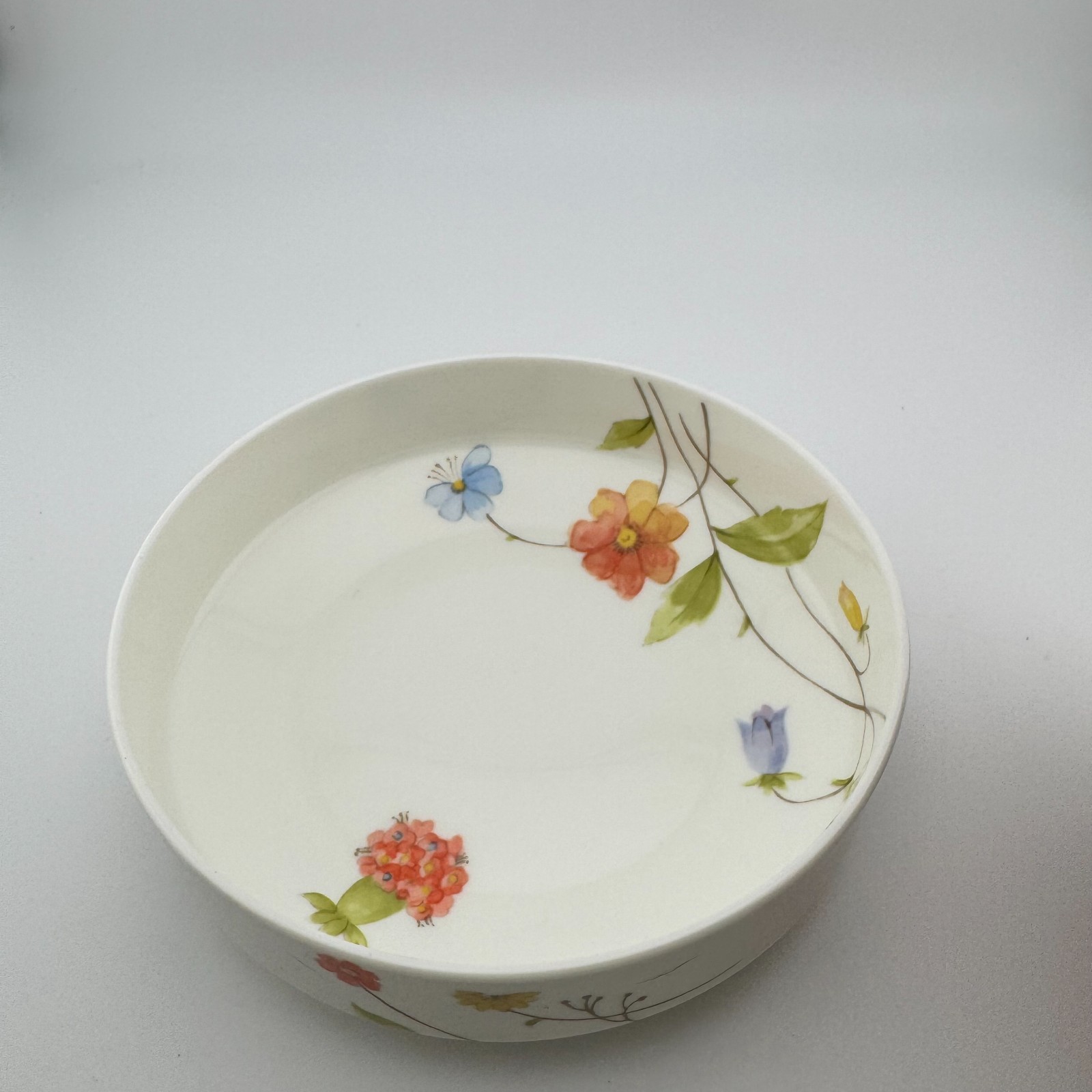 Mikasa Just Flowers A4-182 6.5” Soup Cereal Bowl Narumi Japan Bone China Mikasa Just Flowers A4-182 6.5” Soup Cereal Bowl Narumi Japan Bone China