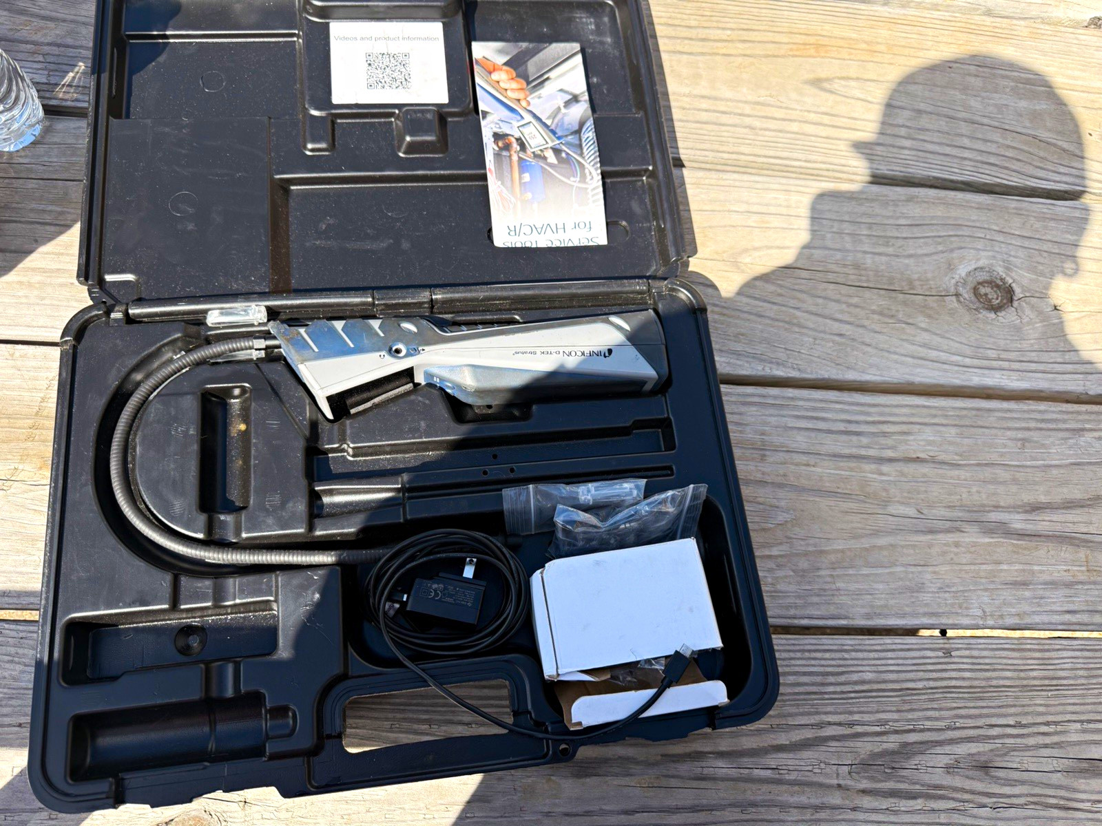 INFICON D-TEK Stratus Refrigerant Leak Detector Kit w/ Case, Probe, Accessories INFICON D-TEK Stratus Refrigerant Leak Detector Kit w/ Case, Probe, Accessories