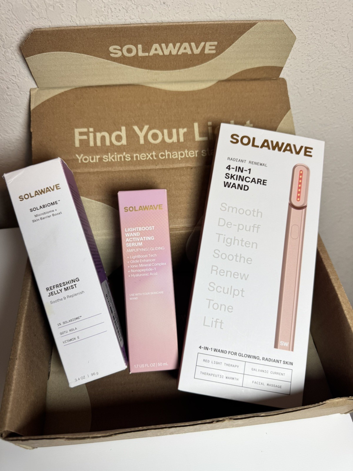 Solawave 4-in-1 Skincare Wand Bundle Solawave 4-in-1 Skincare Wand Bundle