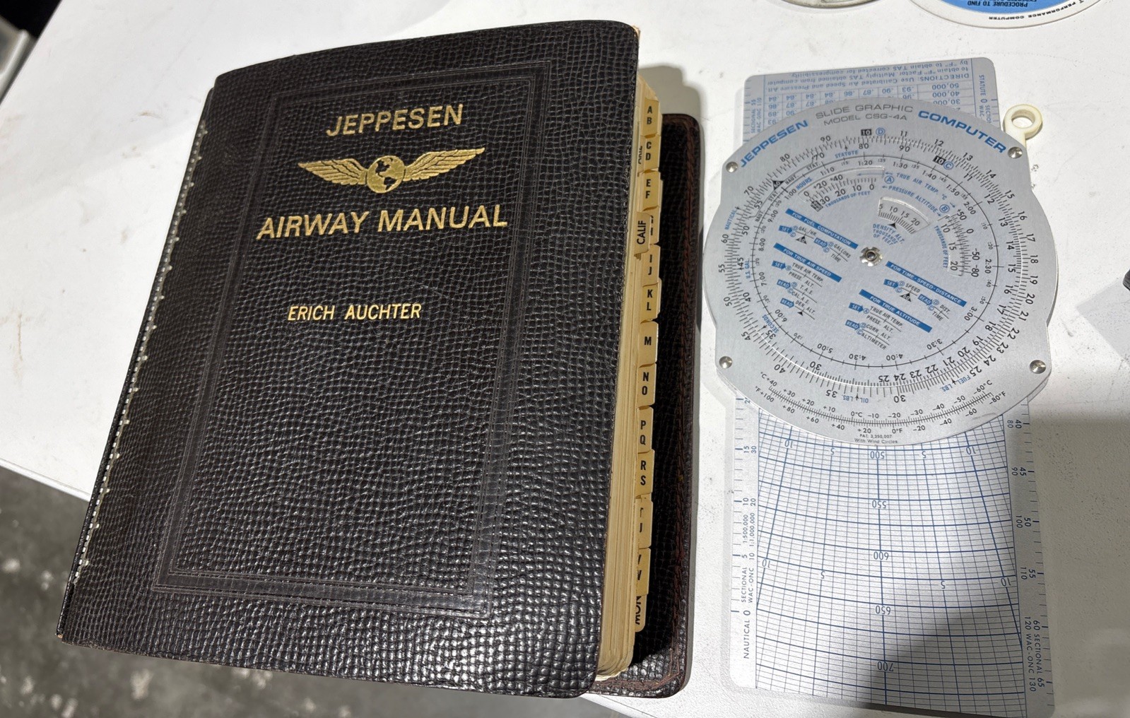 Jeppesen Times Mirror Airway Flight Operations Manual 1978-1983 &CSG-4A Computer Jeppesen Times Mirror Airway Flight Operations Manual 1978-1983 &CSG-4A Computer
