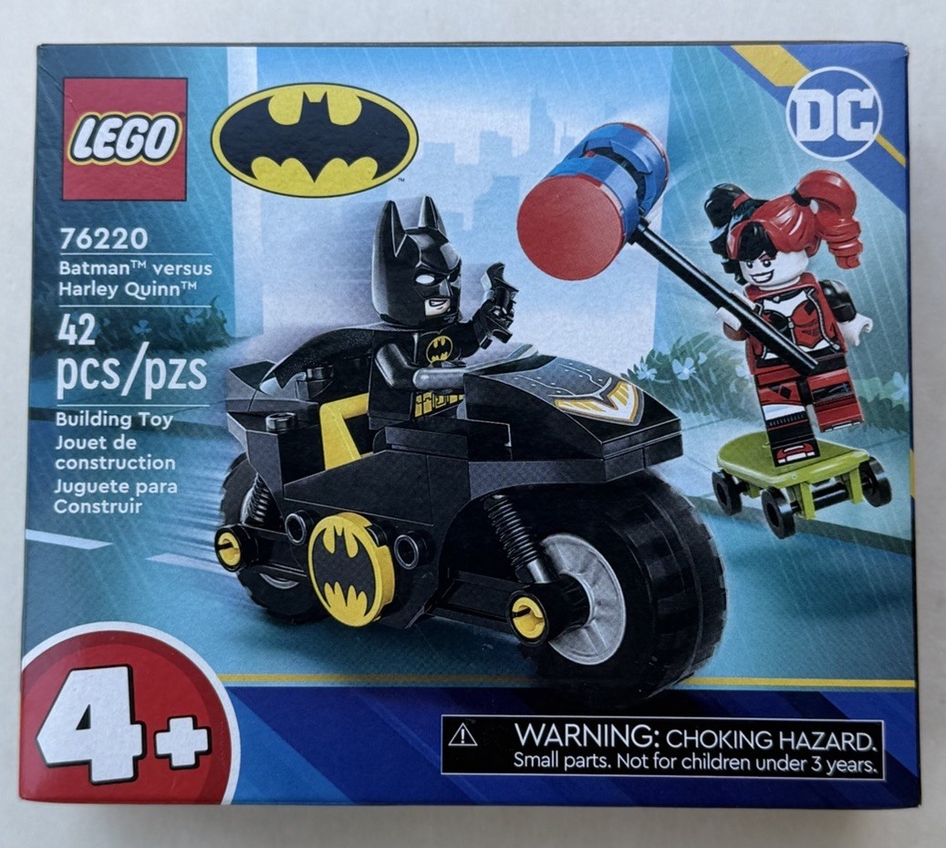 LEGO 76220 BATMAN Versus HARLEY QUINN DC Comics Retired New Sealed LEGO 76220 BATMAN Versus HARLEY QUINN DC Comics Retired New Sealed