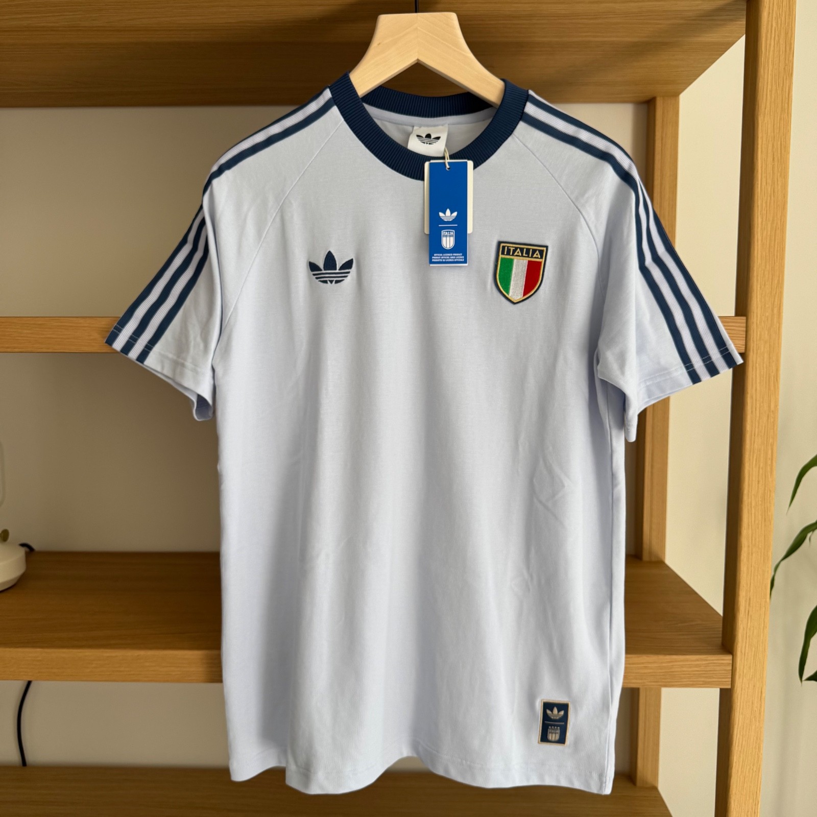 adidas Originals - Adicolor Italy / Italia T-shirt - size L adidas Originals - Adicolor Italy / Italia T-shirt - size L