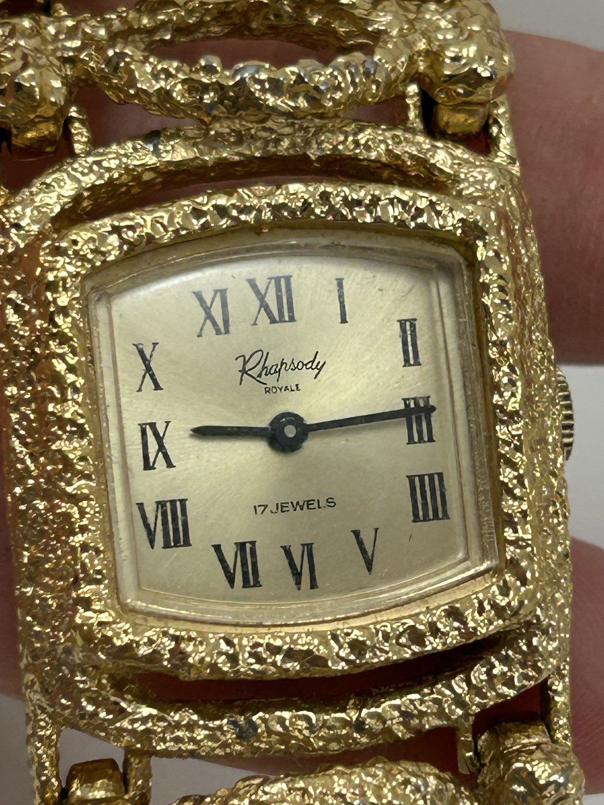 Rhapsody Royale 17-Jewel Ladies Dress Watch Gold Tone Nugget Bracelet Wind