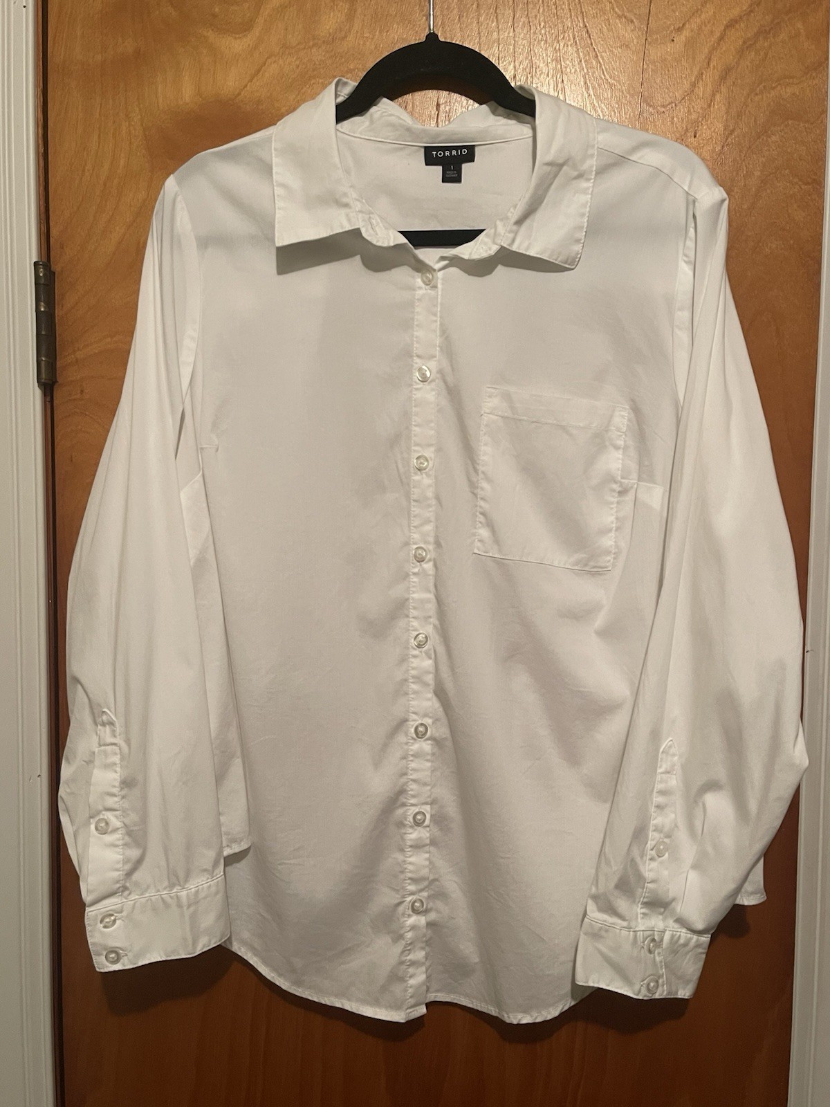 Torrid Button Up 70% Cotton Blend Dress Shirt Size 1 Torrid Button Up 70% Cotton Blend Dress Shirt Size 1