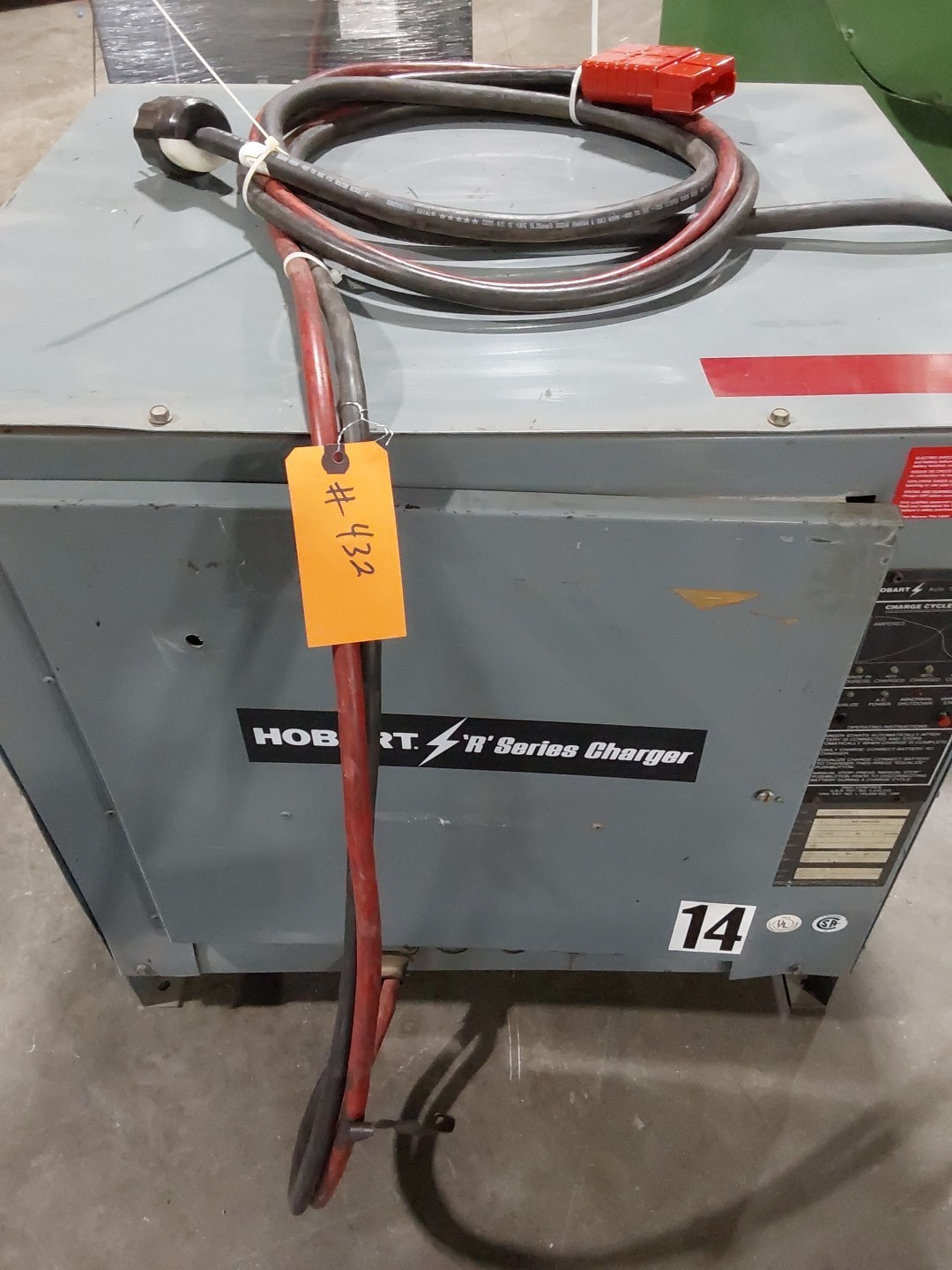 Hobart 865C312R Forklift Battery Charger 24V 726-865Ah 145A 208/240/480V 12 CELL Hobart 865C312R Forklift Battery Charger 24V 726-865Ah 145A 208/240/480V 12 CELL
