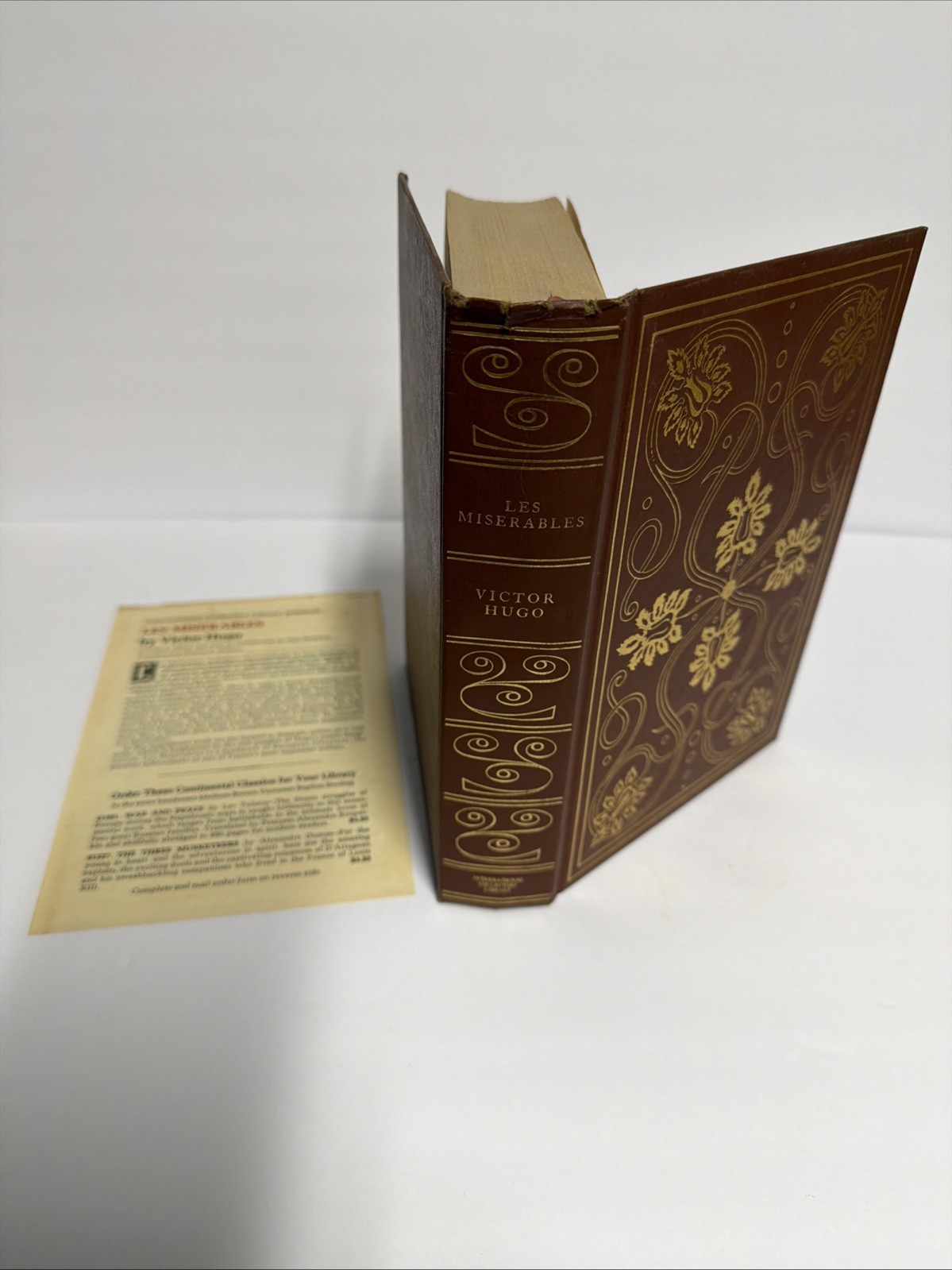 Les Miserables by Victor Hugo International Collector\'s Library 1964 HC