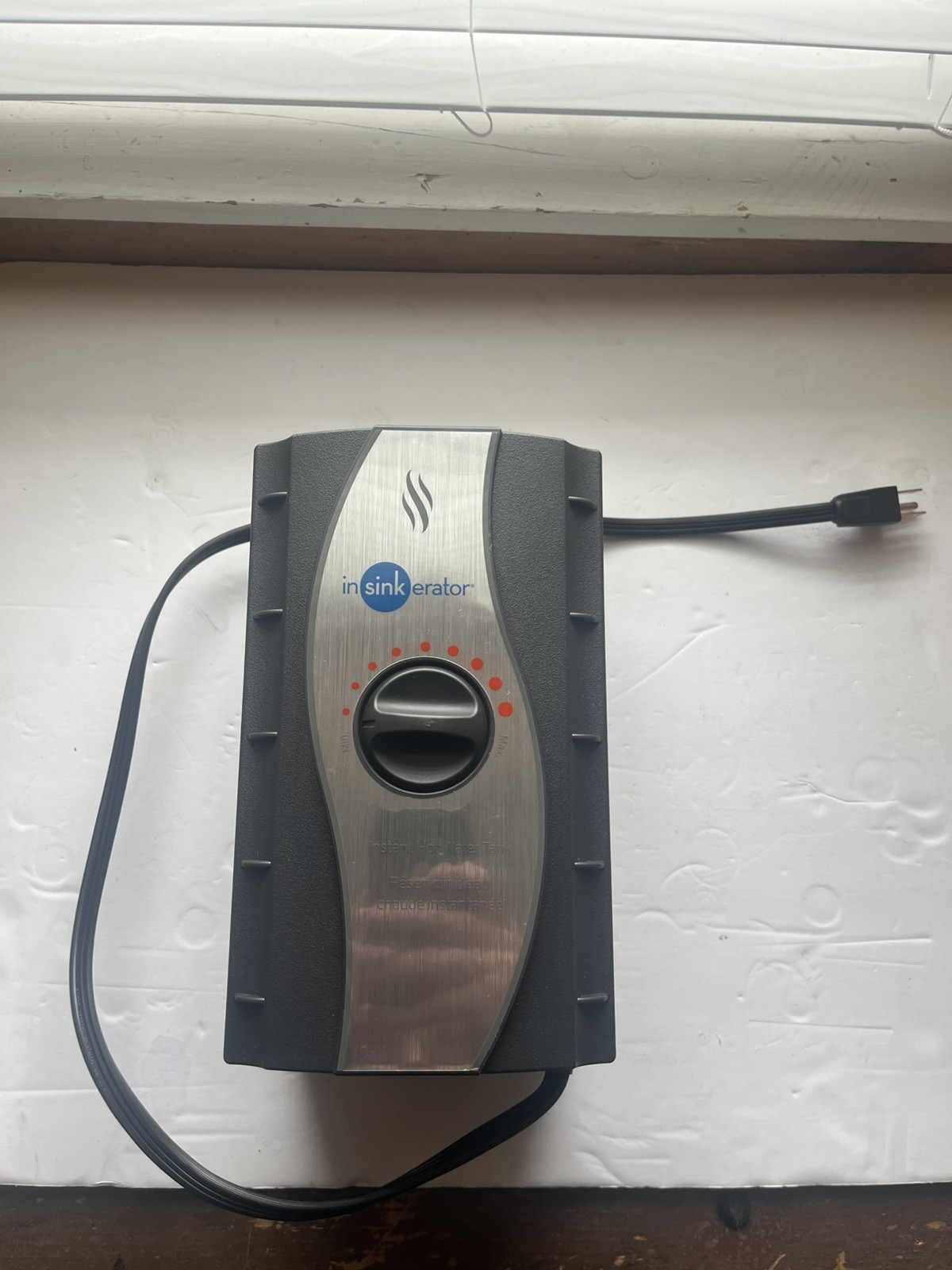 InSinkErator HWT-00 Instant Hot Water Tank -Brand New Item (free shipping) InSinkErator HWT-00 Instant Hot Water Tank -Brand New Item (free shipping)