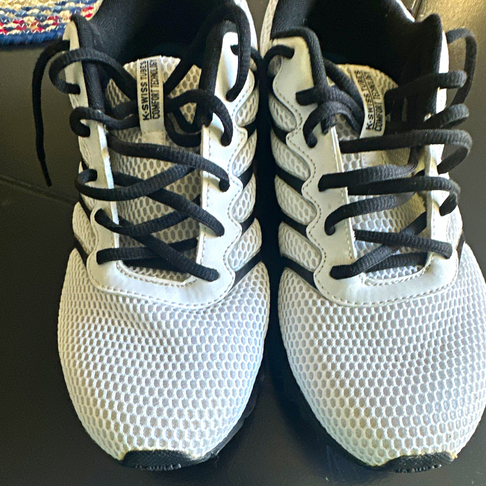 K-Swiss Tubes Comfort Technology Men\'s Low Top Mesh Sneakers White/Black K-Swiss Tubes Comfort Technology Men\'s Low Top Mesh Sneakers White/Black
