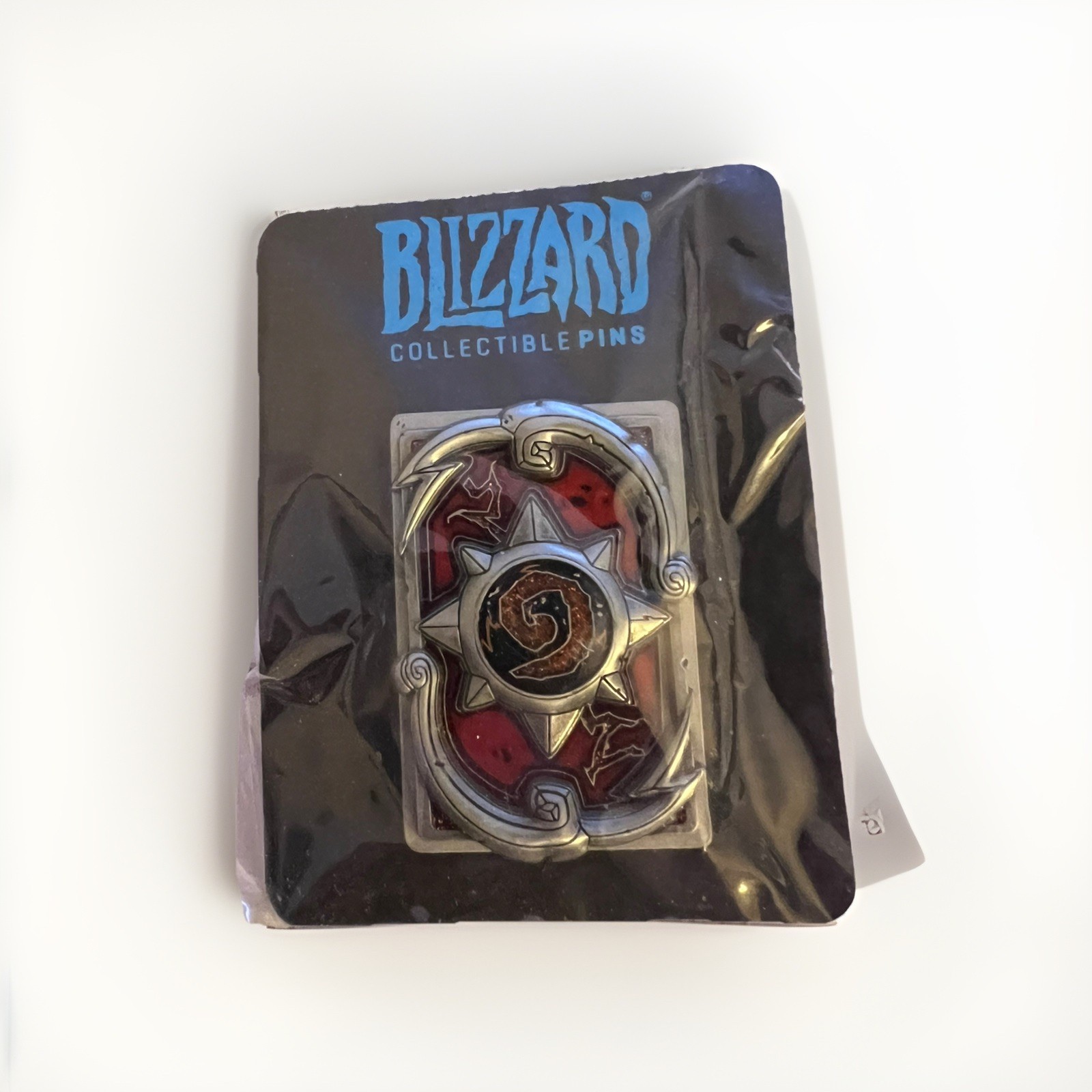 Blizzard Collectible Pins - 2018 Hearthstone Thrill of Victory Cardback - NEW Blizzard Collectible Pins - 2018 Hearthstone Thrill of Victory Cardback - NEW