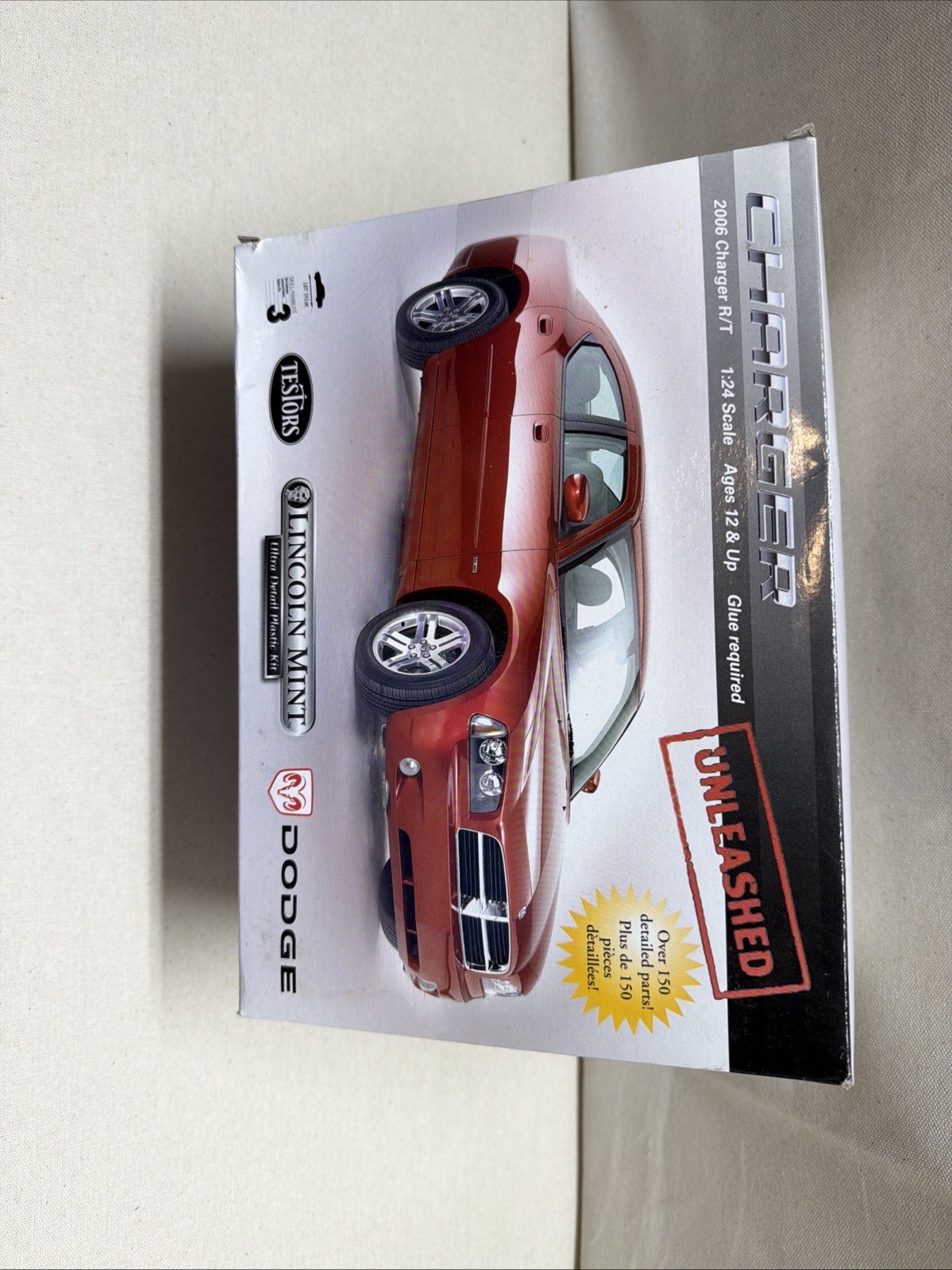 TESTORS 1:24 2006 CHARGER RT LINCOLN MINT MODEL KIT TESTORS 1:24 2006 CHARGER RT LINCOLN MINT MODEL KIT