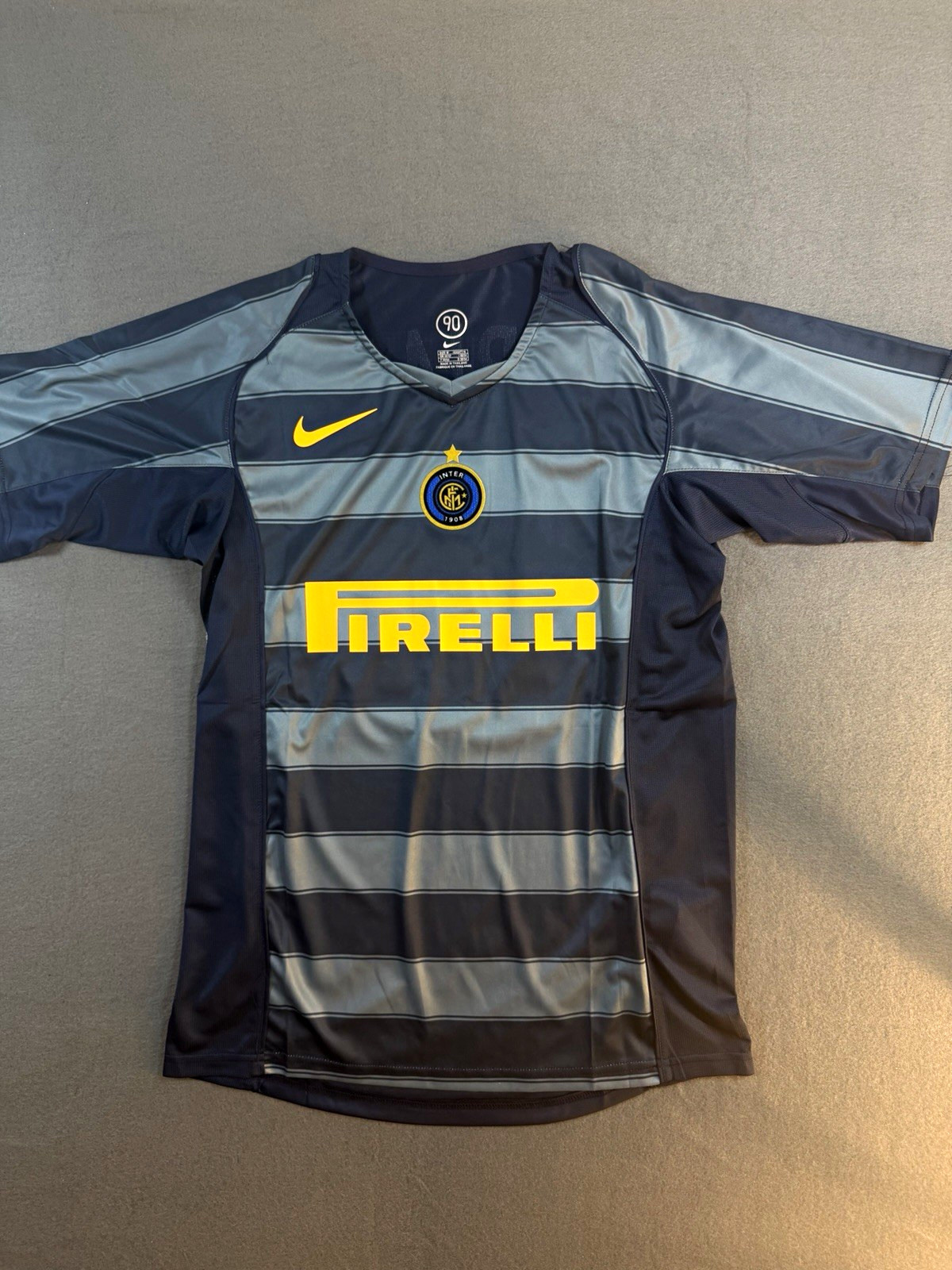 Nike Inter Milan Adriano 10 Blue/Gray/Yellow Soccer Jersey Shirt Size M Nike Inter Milan Adriano 10 Blue/Gray/Yellow Soccer Jersey Shirt Size M