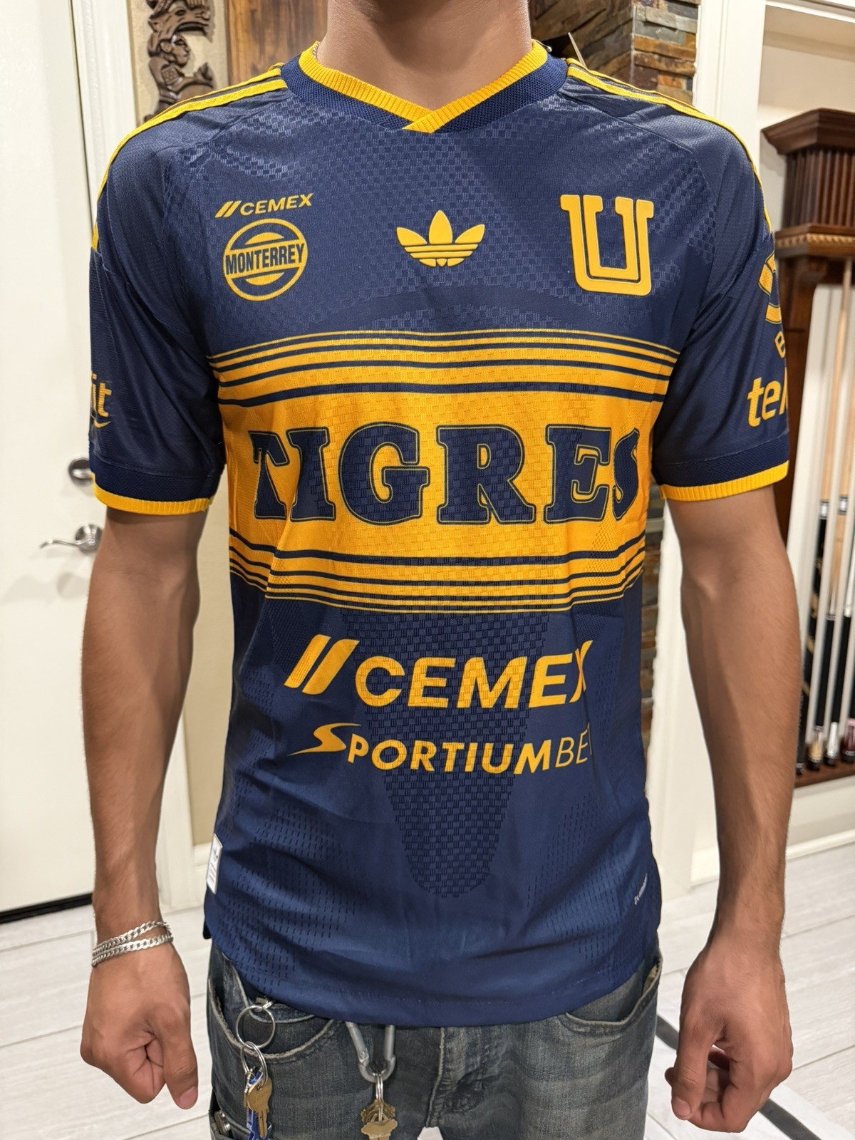 Tigres UANL Mexico 2026/27 Away Visitante Jersey - Navy-Azul Marino Size LARGE Tigres UANL Mexico 2026/27 Away Visitante Jersey - Navy-Azul Marino Size LARGE