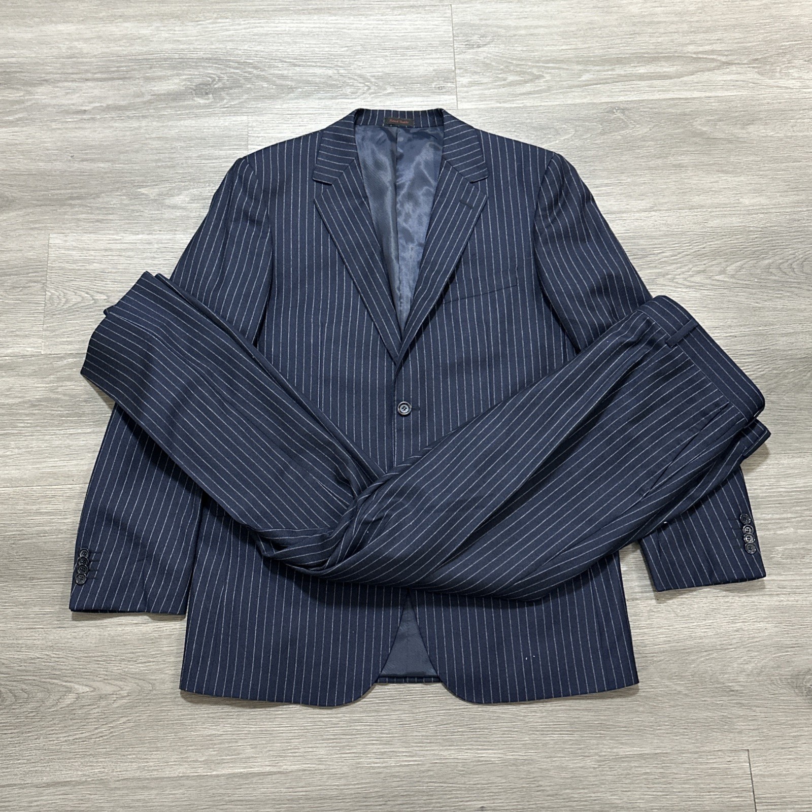 BYRON British Mens Navy Blue Pinstripe Wool 2 Pc Suit 42L Jacket 36x32 Pant BYRON British Mens Navy Blue Pinstripe Wool 2 Pc Suit 42L Jacket 36x32 Pant