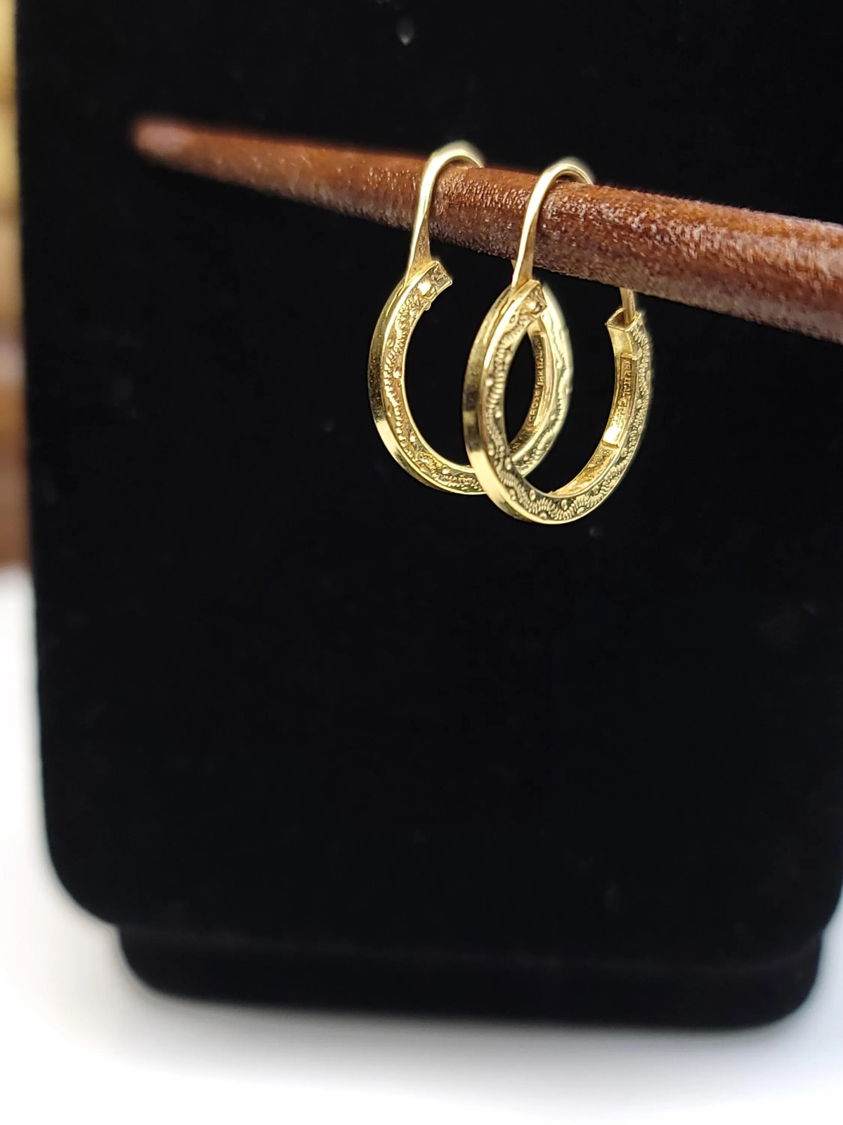Vintage 18K Solid Gold Hoop Earrings Italy Crosby Hallmarked Granulated Gypsy
