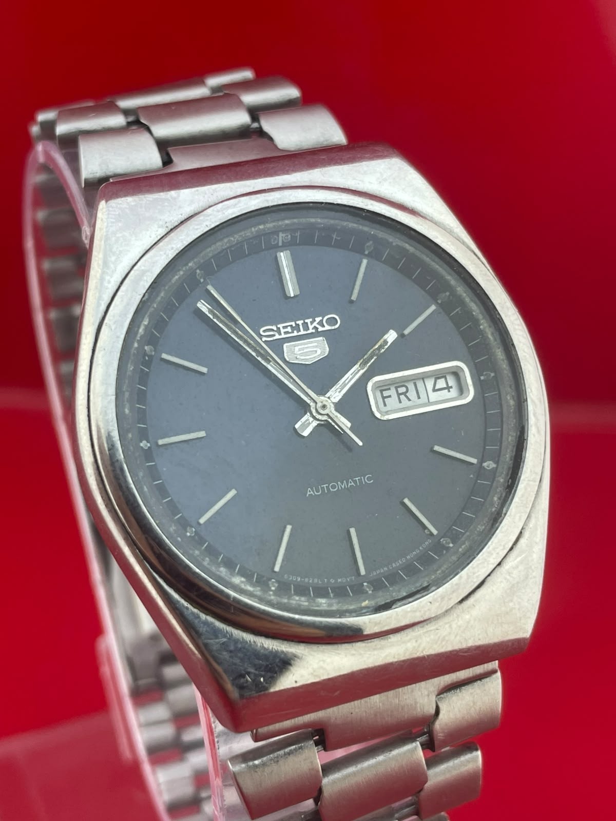 VINTAGE SEIKO 5 AUTOMATIC WITH DATE&DAY MEN'S WATCH EXCLLENT CONDITION