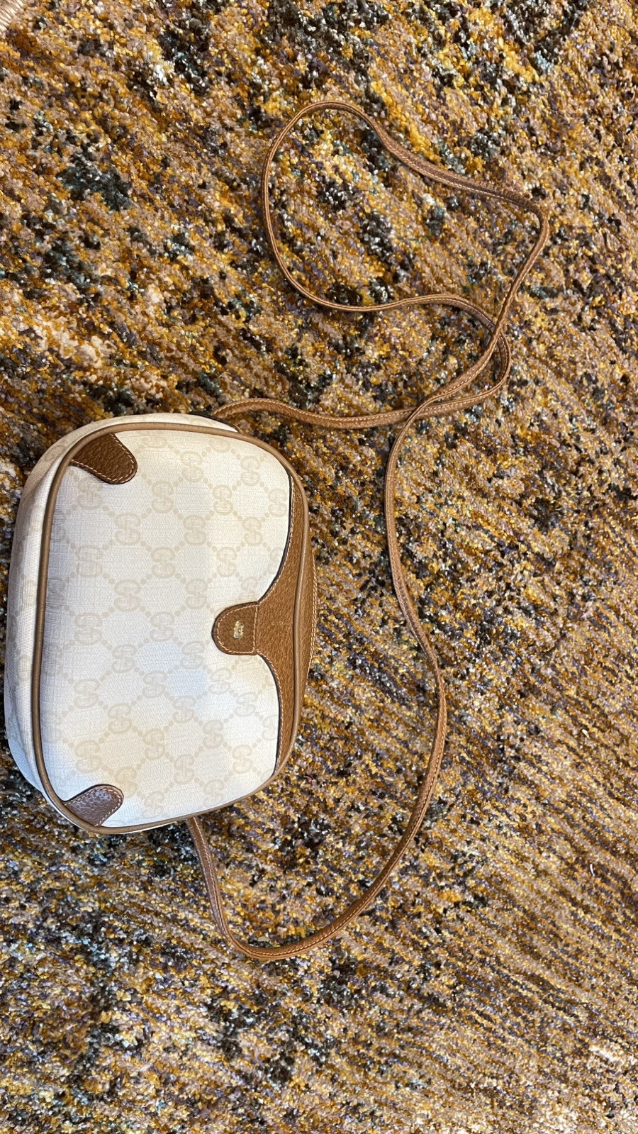 *Rare* Vintage GUCCI Shoulder Crossbody Bag GG Supreme White Purse *Rare* Vintage GUCCI Shoulder Crossbody Bag GG Supreme White Purse