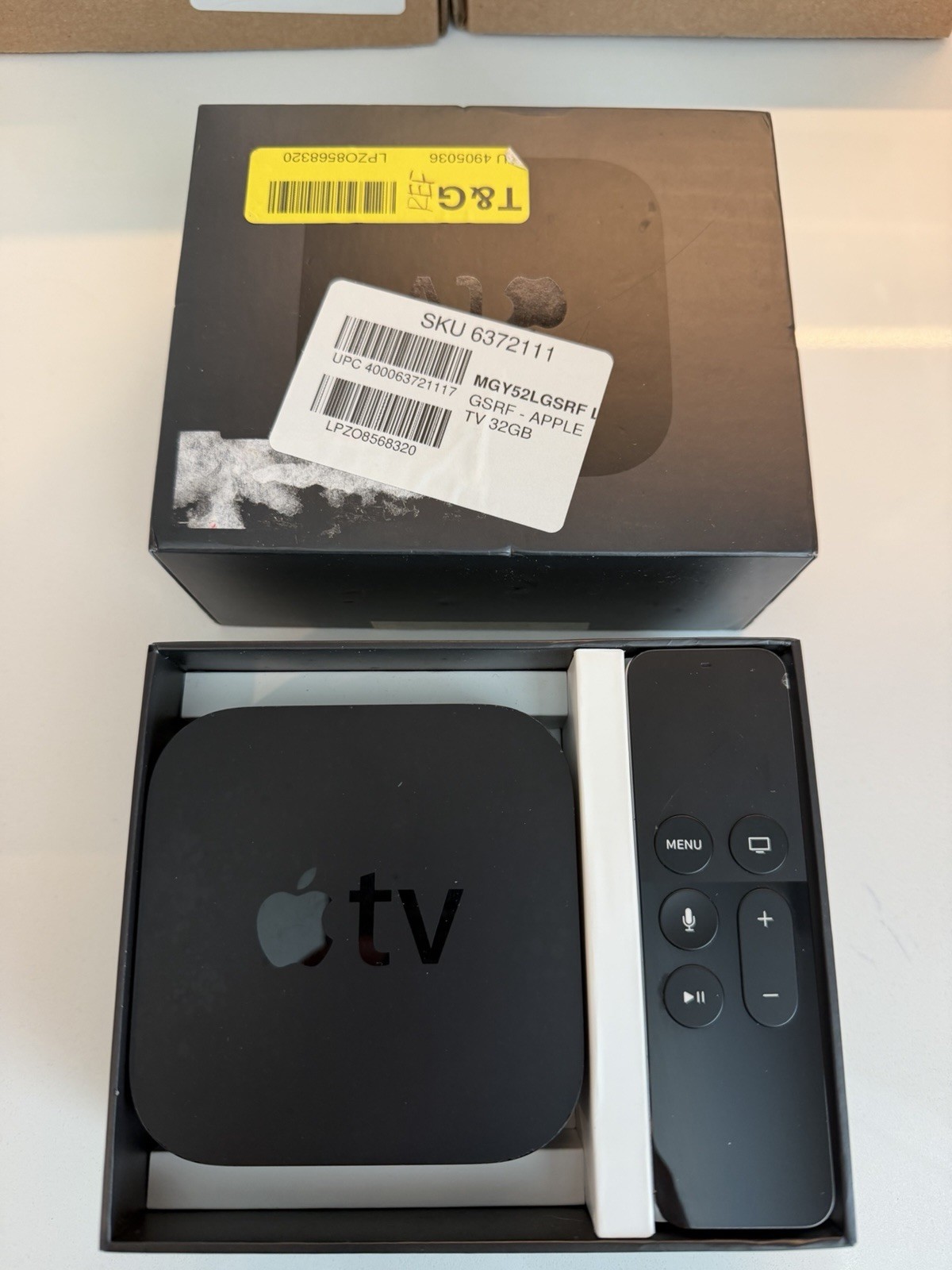 Apple TV A1625 MGY52LL/A HD 32GB Media Streamer 4th Generation Apple TV A1625 MGY52LL/A HD 32GB Media Streamer 4th Generation