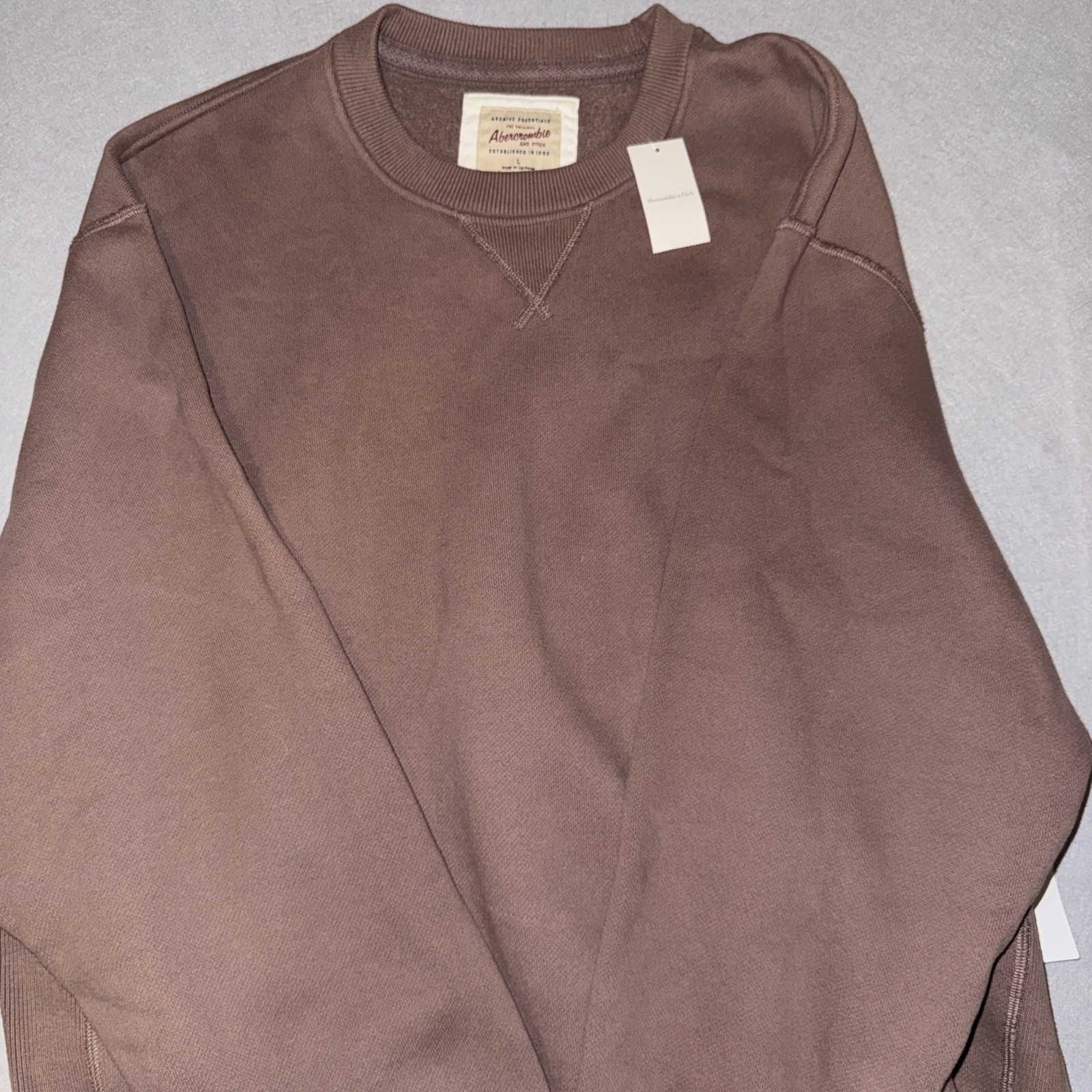 Abercrombie & Fitch Soft A&F Essentials Brown Sweatshirt Crewneck Mens Size L Abercrombie & Fitch Soft A&F Essentials Brown Sweatshirt Crewneck Mens Size L