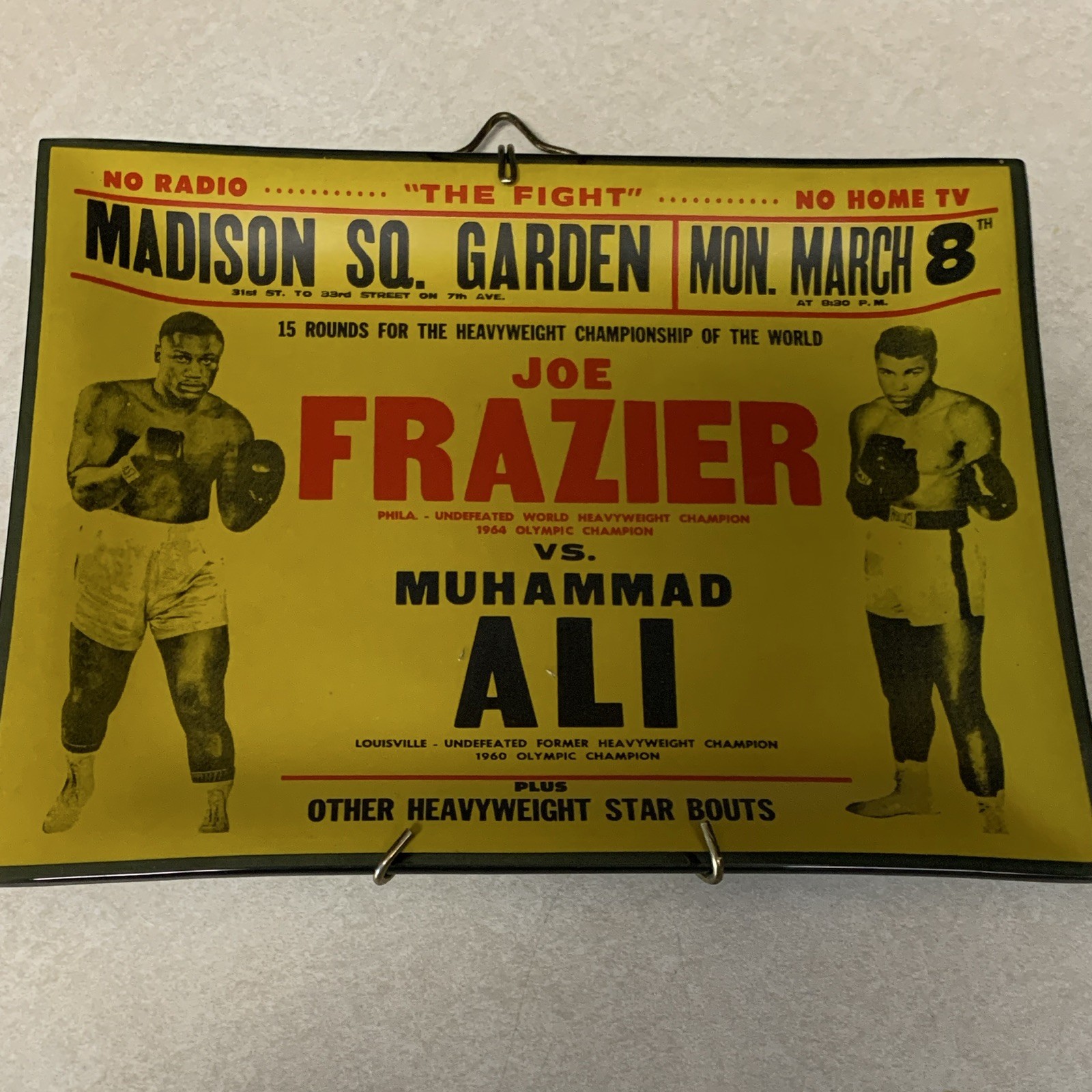 Muhammad Ali vs Joe Frazier Fight of Century Candy Dish/ Ash Tray March 8, 1971 Muhammad Ali vs Joe Frazier Fight of Century Candy Dish/ Ash Tray March 8, 1971