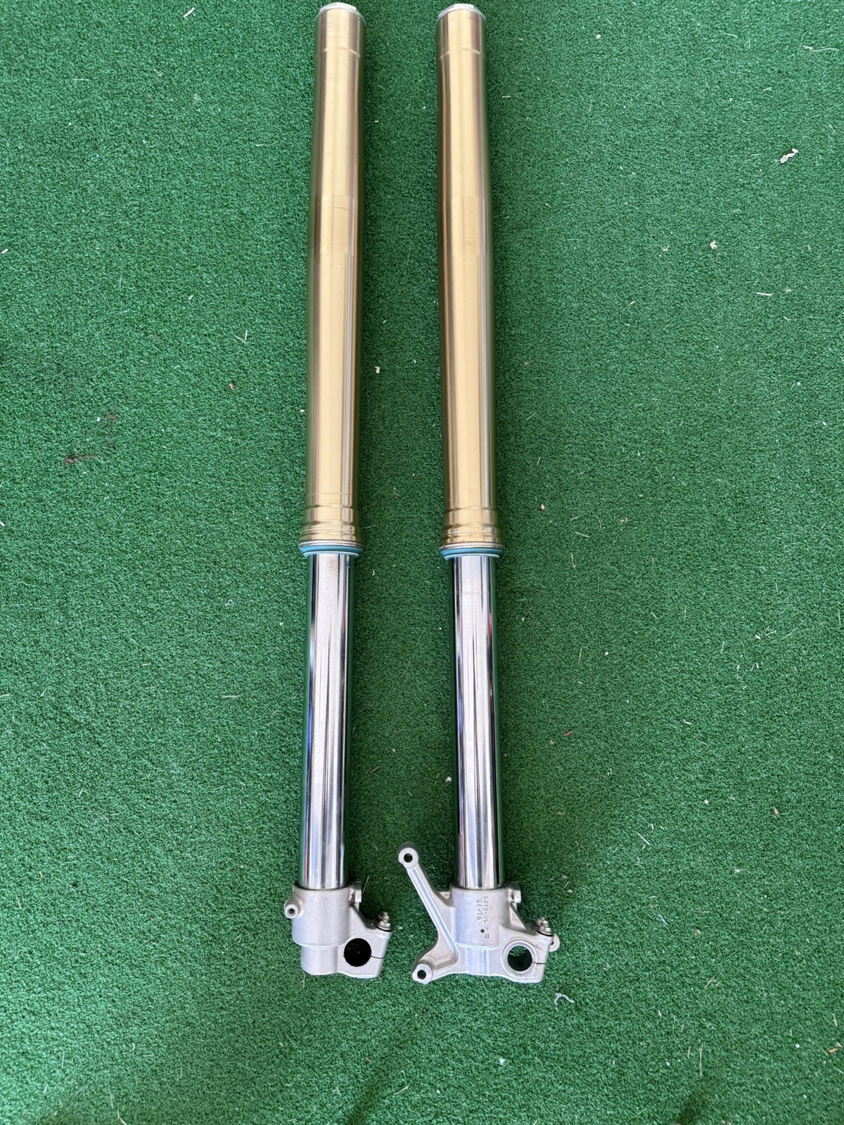 Suzuki RMZ450 - Stock Showa Front Forks Suspension Set - 2014 RM-Z 450 Suzuki RMZ450 - Stock Showa Front Forks Suspension Set - 2014 RM-Z 450