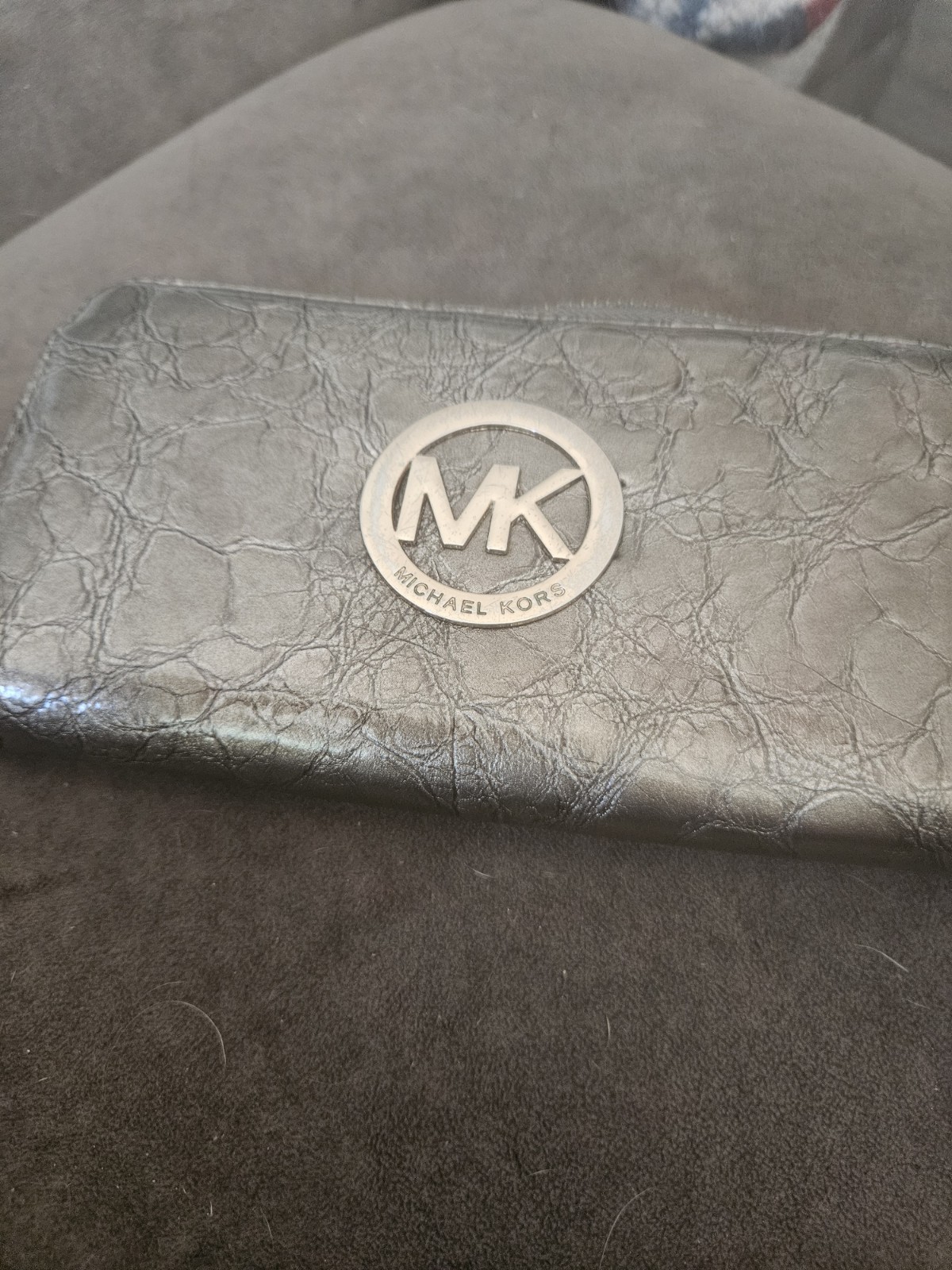 Michael Kors Women’s Gray Zip-Around Wallet, Logo Accent, Credit Card Slots Michael Kors Women’s Gray Zip-Around Wallet, Logo Accent, Credit Card Slots