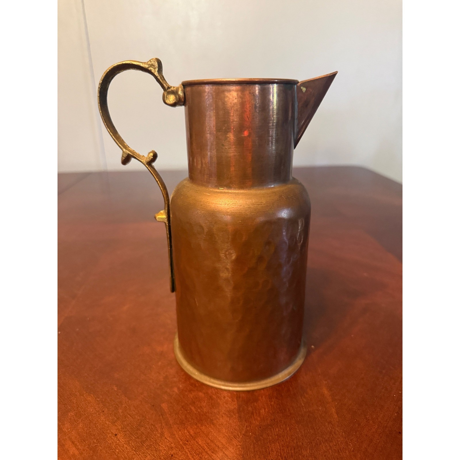 Vtg Irvine Charm and Design Hammered Copper Pitcher Brass Handle Made in Turkey