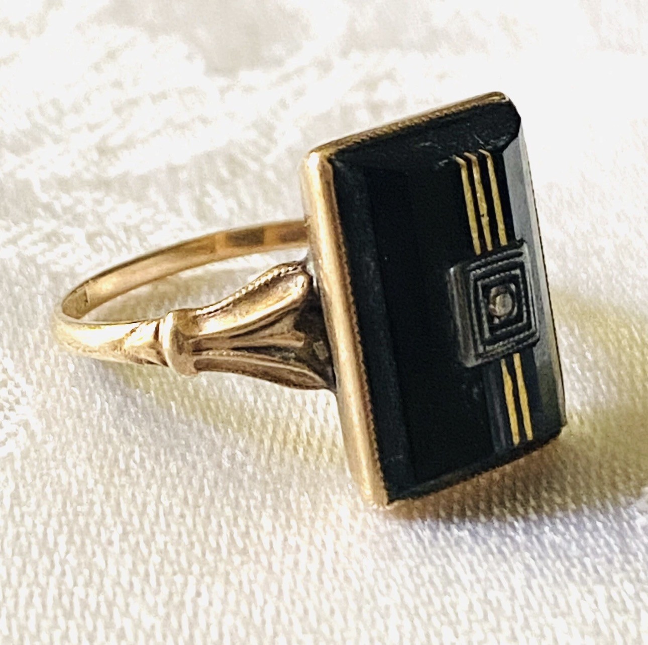 Antique Art Deco Ostby Barton 10k Gold Onyx Diamond Ring 3 Grams Antique Art Deco Ostby Barton 10k Gold Onyx Diamond Ring 3 Grams